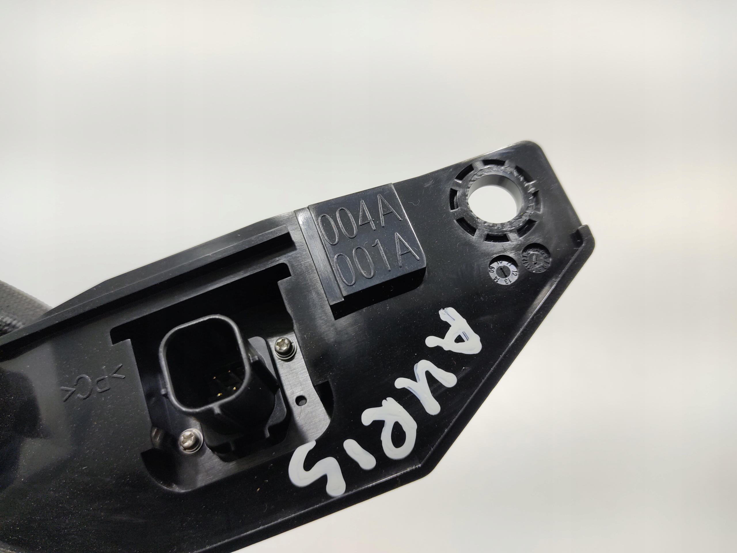 CÚVACIA KAMERA ZADNEJ KAPOTY TOYOTA AURIS I E15 86790-02010 2009-2012