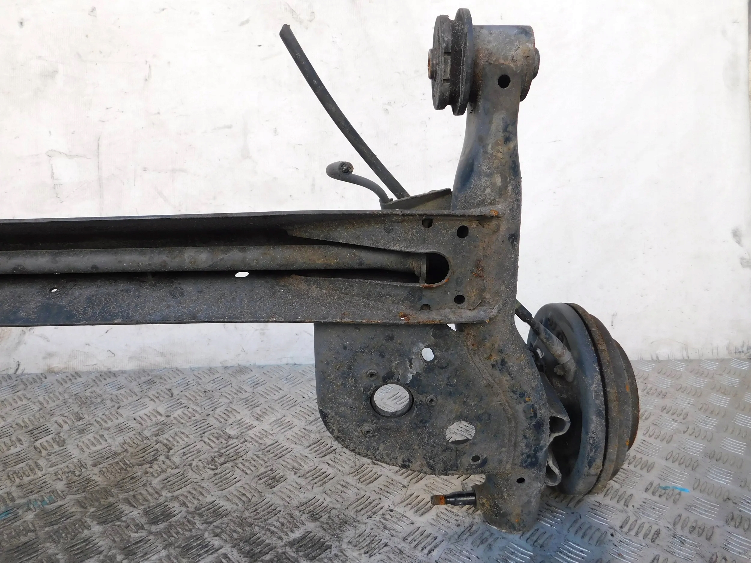 ZADNÁ NÁPRAVA OPEL AGILA B SPLASH