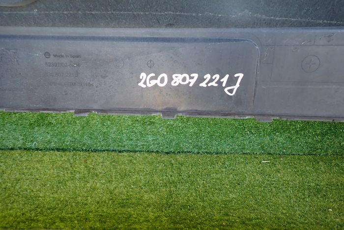 VW POLO 2G 17-21 PREDNÝ NÁRAZNÍK