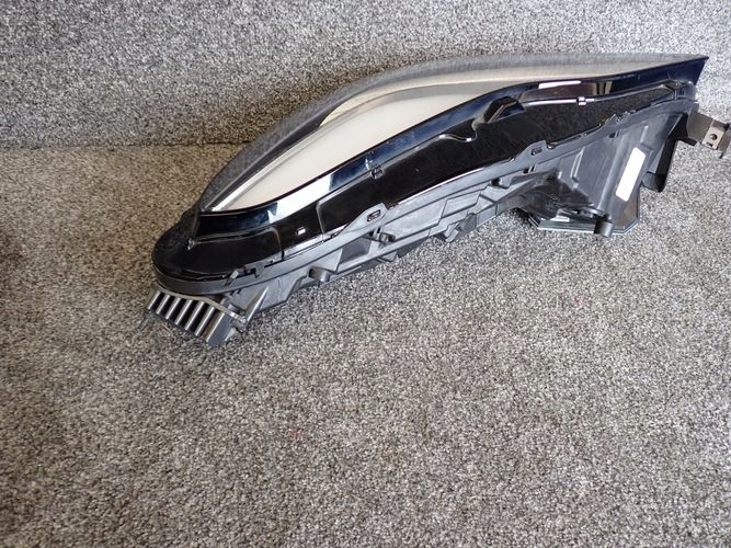 TESLA III FULL LED LAVE PREDNE SVETLO 1077375-00