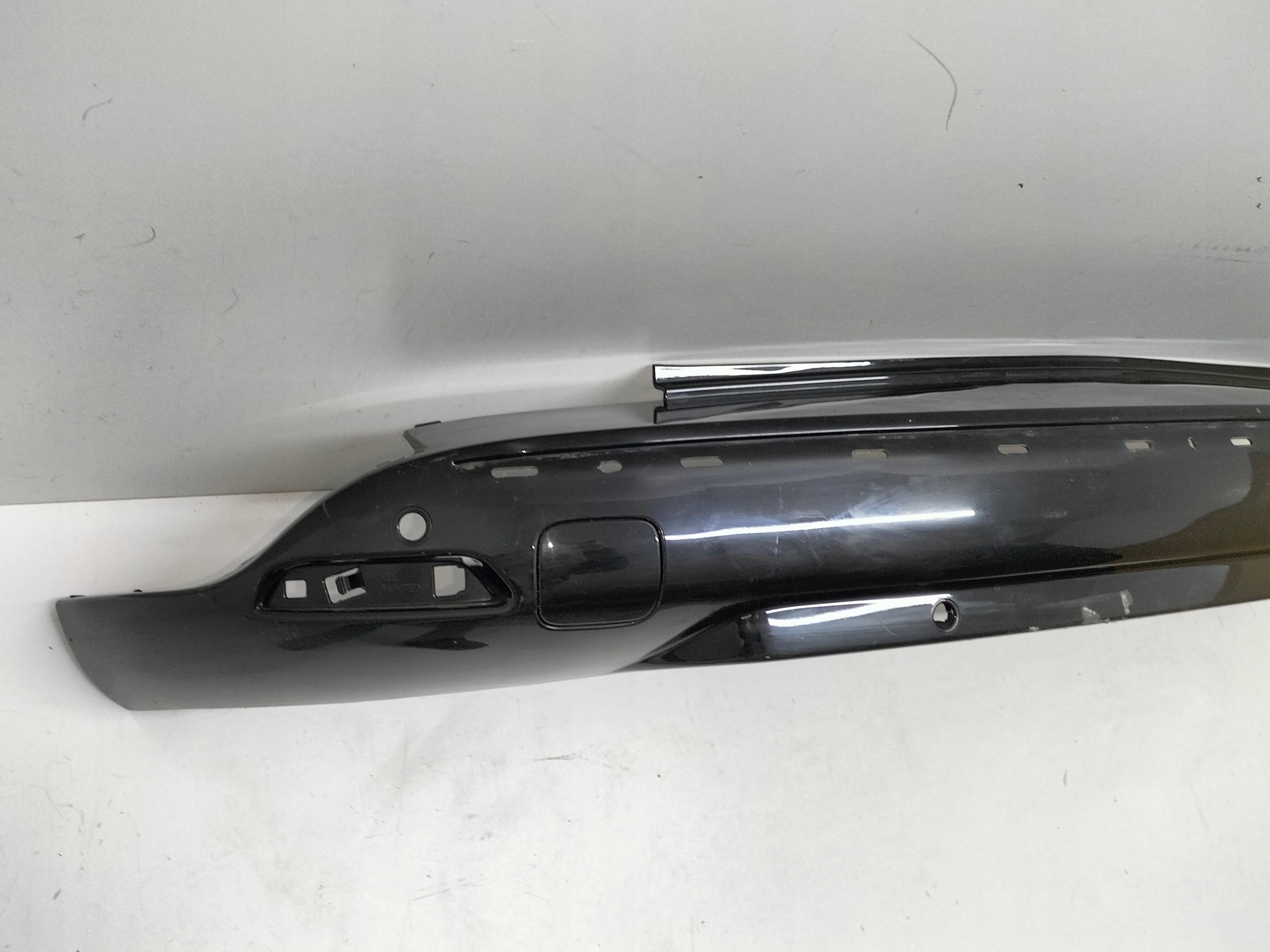 ZADNÝ NÁRAZNÍK RENAULT CLIO 4 IV 12- KOMBI