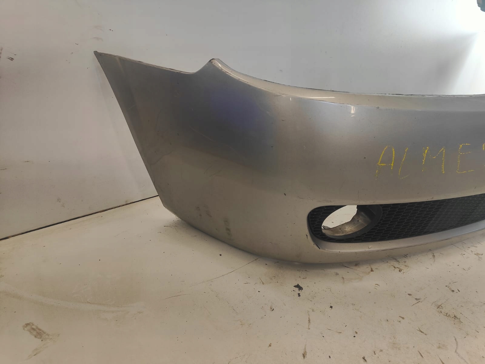 Nissan Almera n16 lift PREDNÝ NÁRAZNÍK