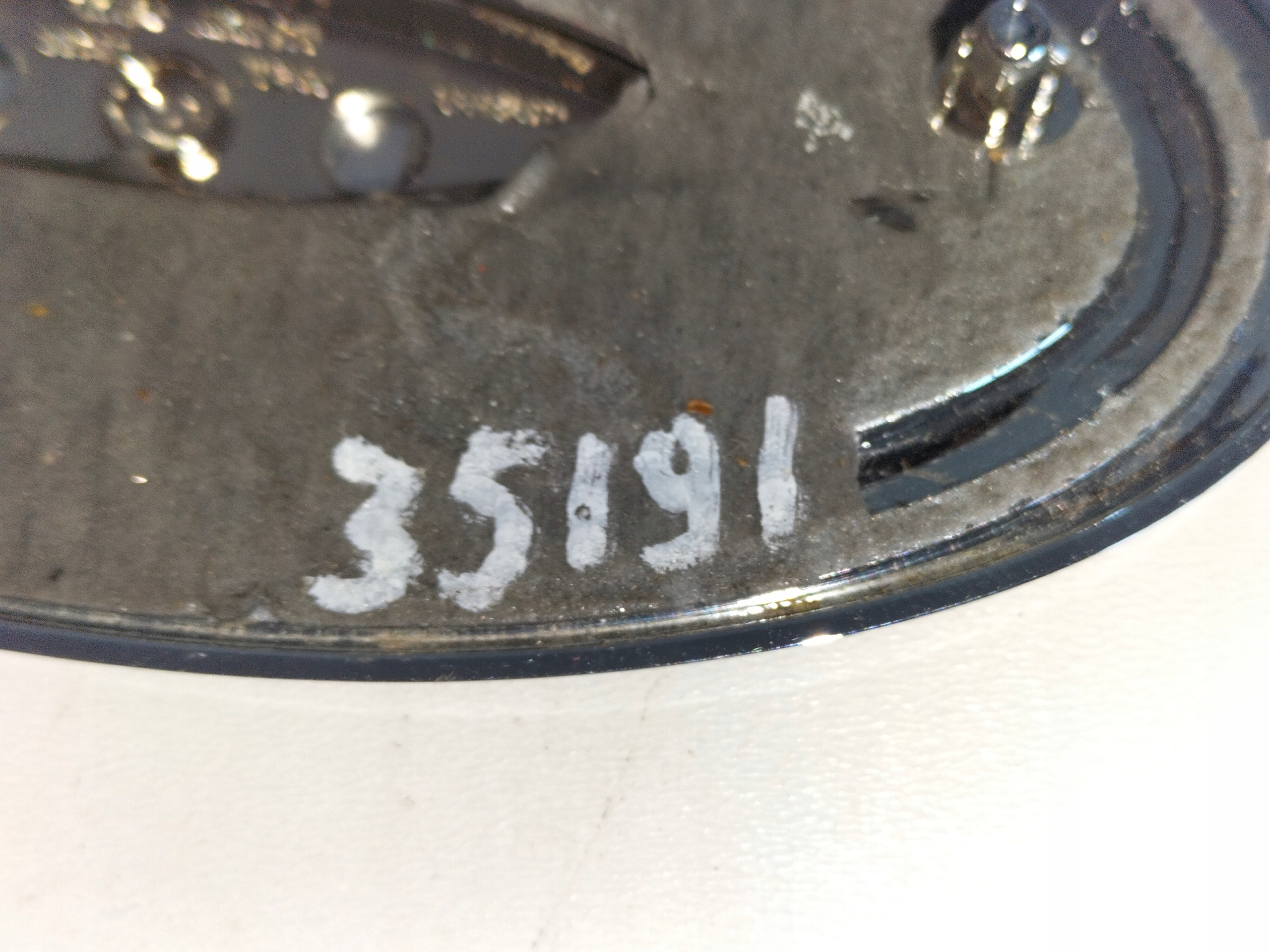 ZNAK EMBLEM ZADNEJ KAPOTY KIA CEED III 18- KOMBI STONIC 17-