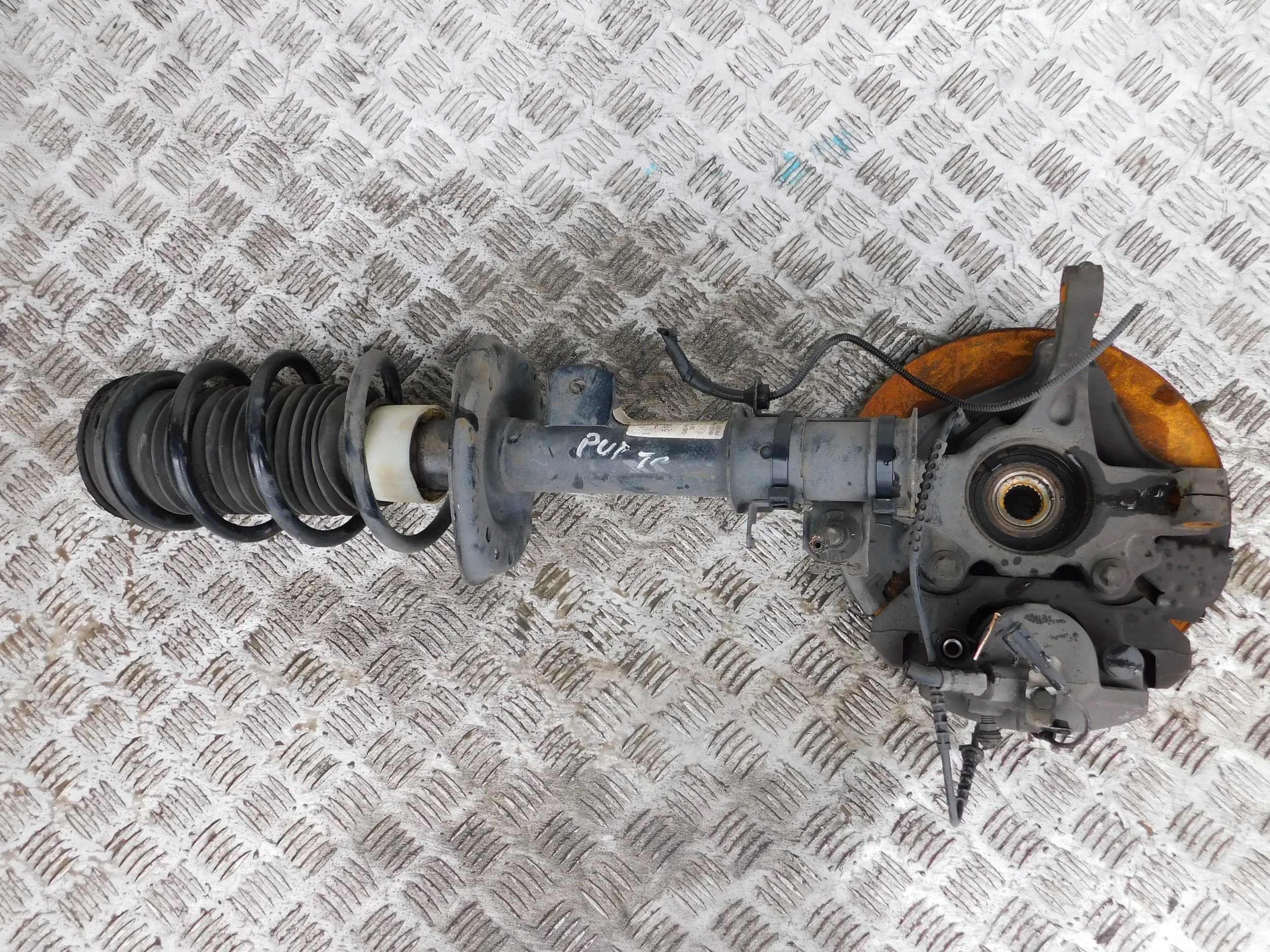 PRAVÝ OTOČ MCPHERSON GRANDE PUNTO EVO 1.2