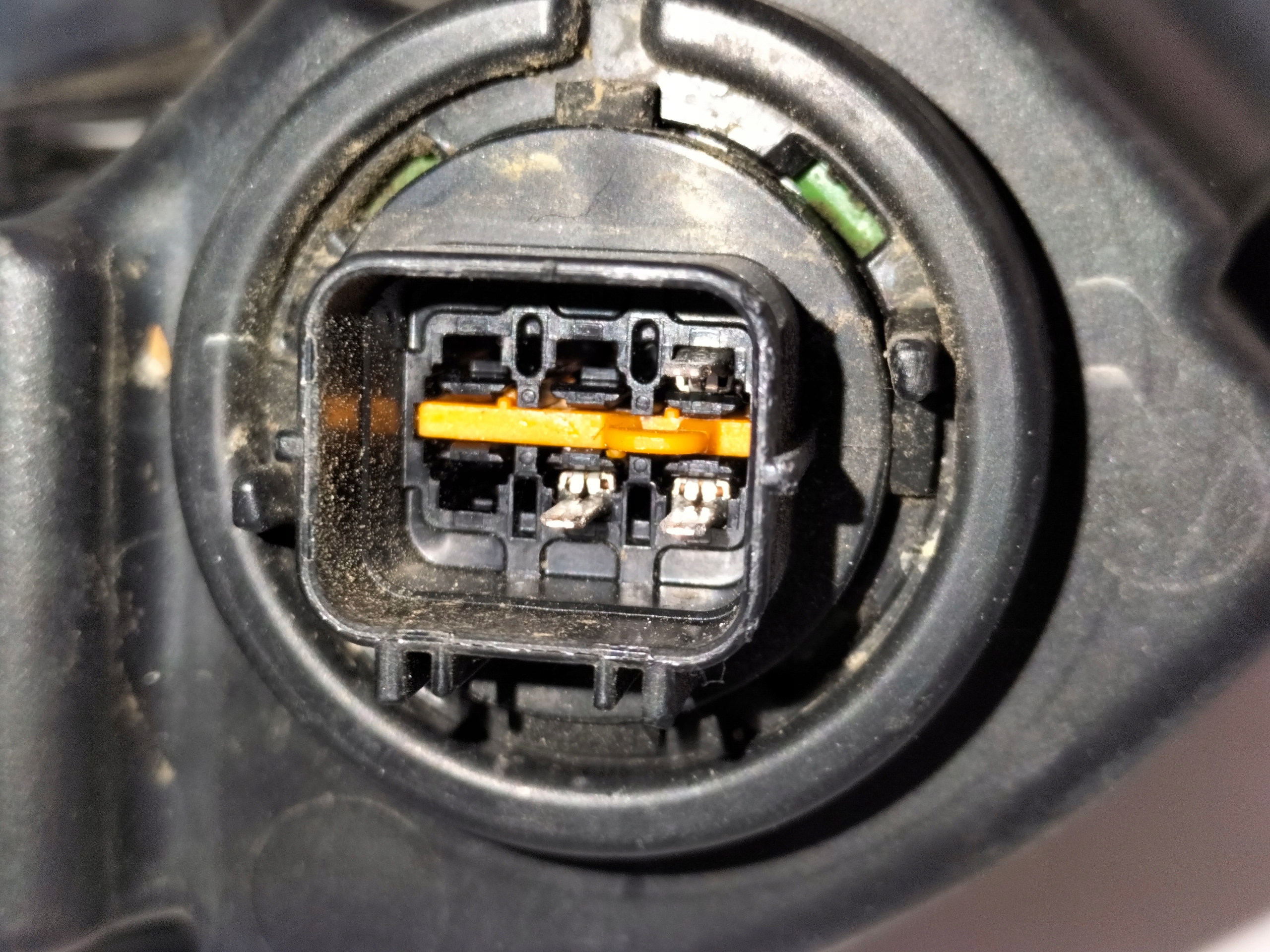 PRAVÁ PREDNÁ HMLOVKA LED DRL HYUNDAI I30 III 17- FASTBACK