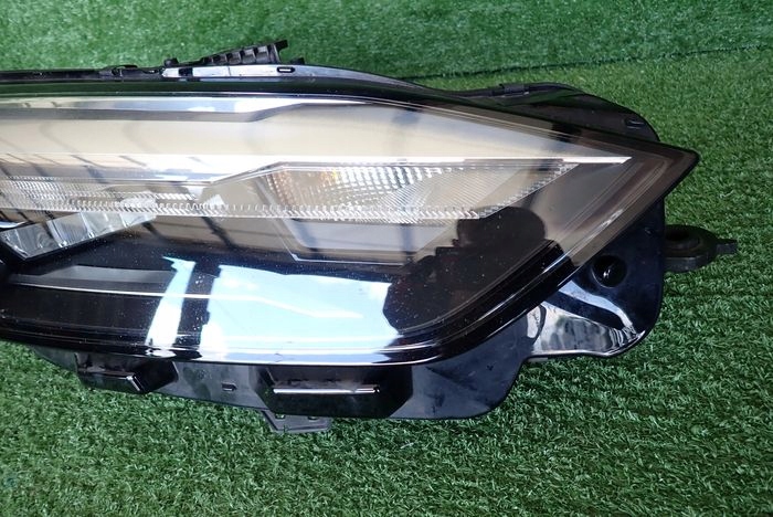 AUDI A5 LIFT 19- PRAVE PREDNE SVETLO 8W6941012