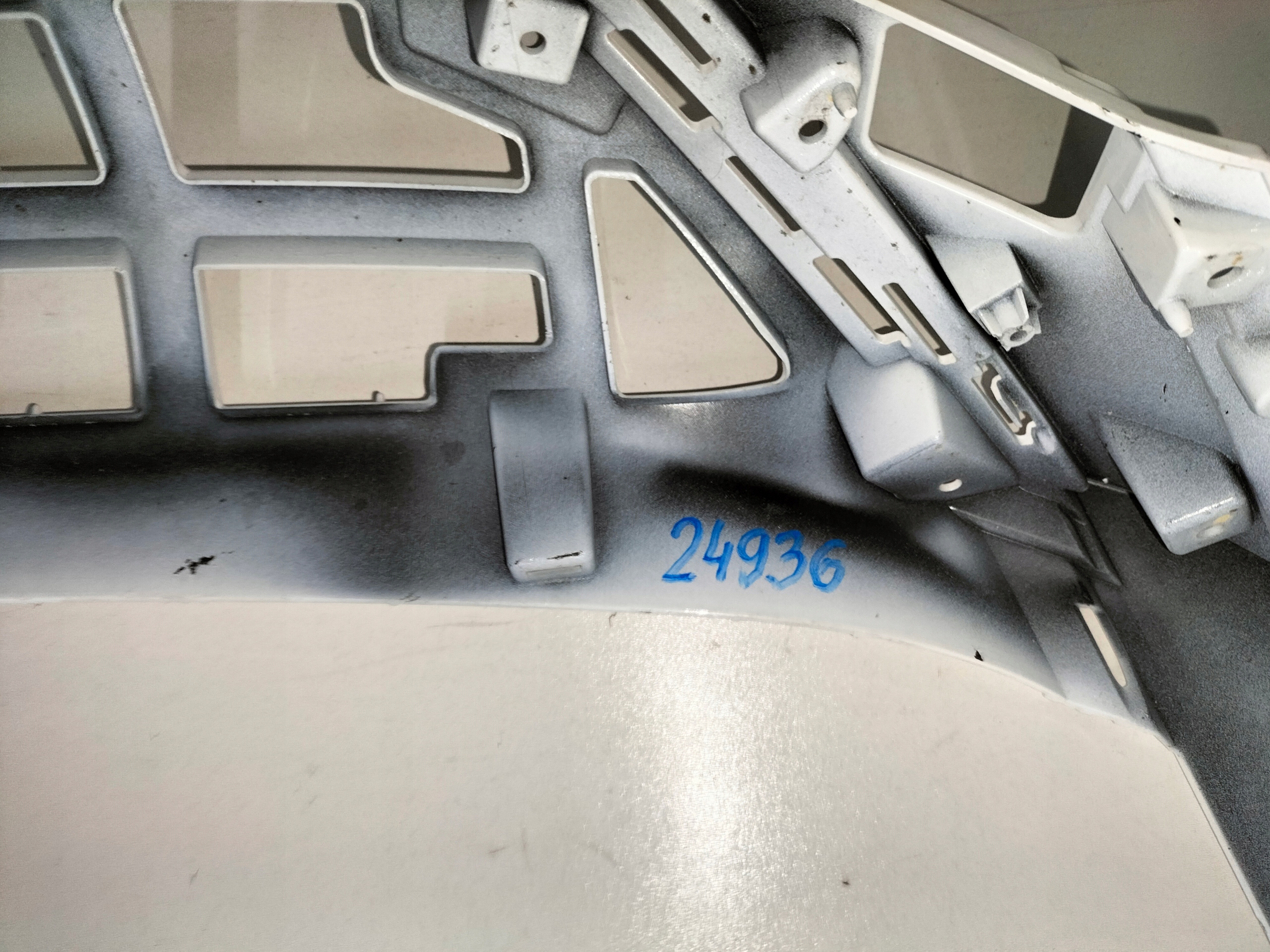 ZADNÝ NÁRAZNÍK HYUNDAI TUCSON 4 IV 20- N-LINE