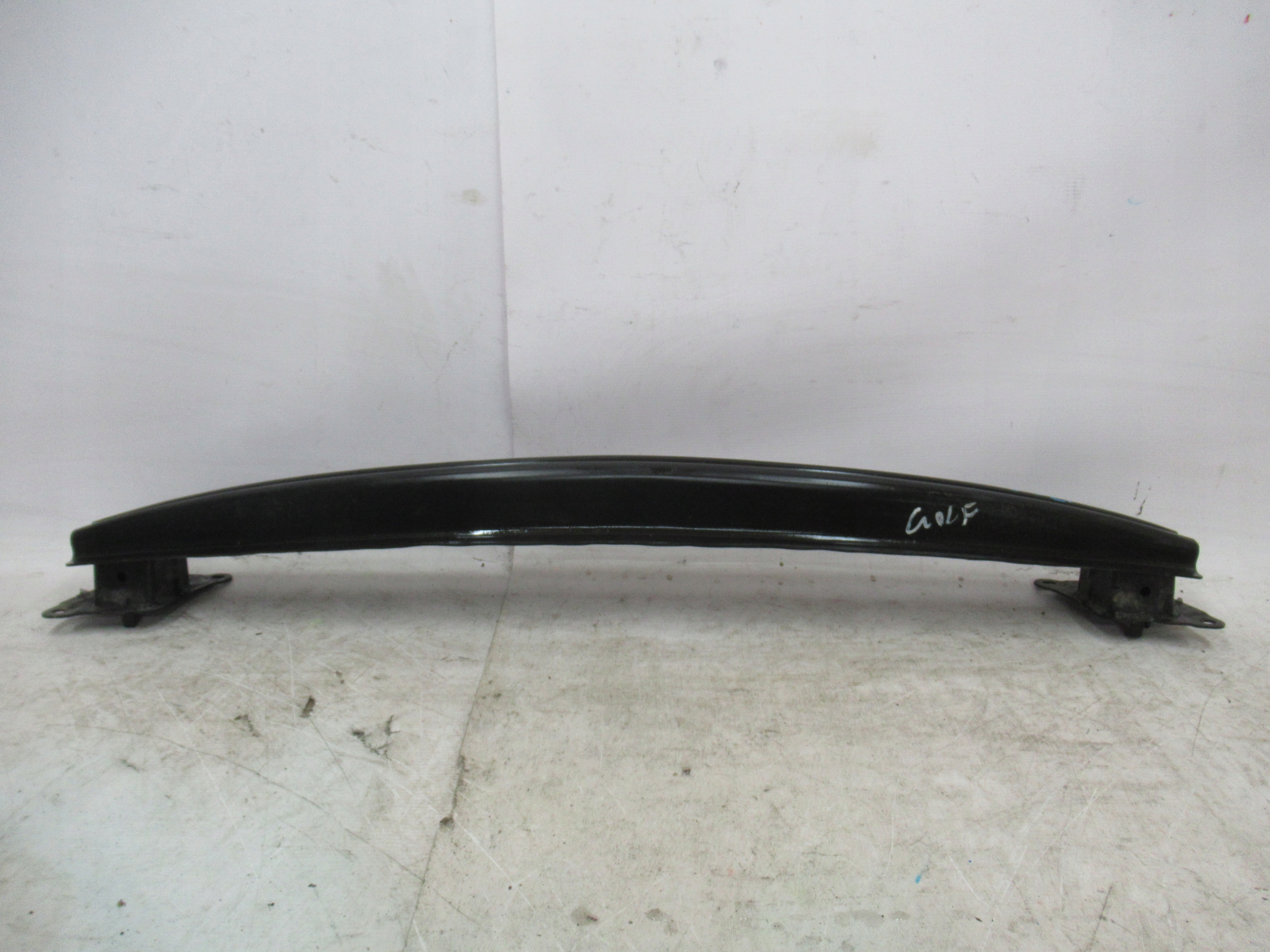 VÝSTUHA ZADNÉHO NÁRAZNÍKA VW GOLF V 5 HB