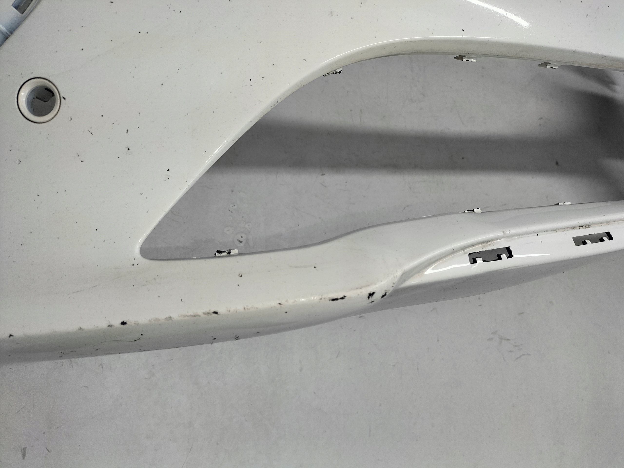 PREDNÝ NÁRAZNÍK MERCEDES CLA W118 II 19-