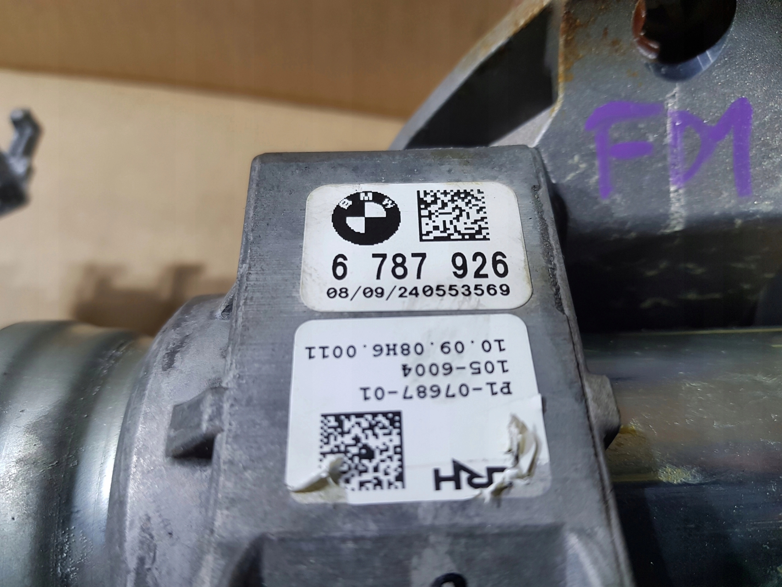 BMW F01 F02 750i 4.4 VOLANTOVÁ TYČ