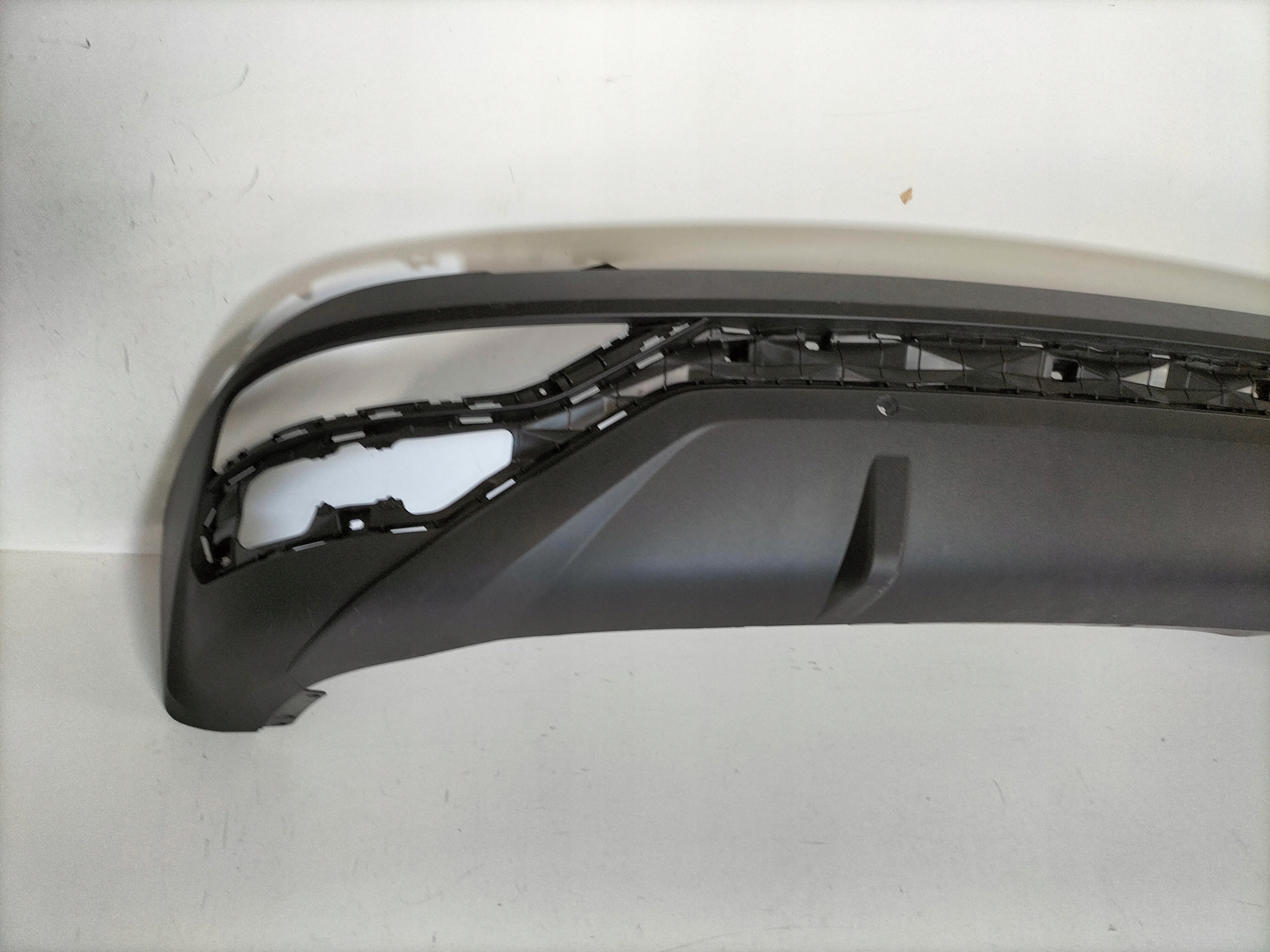 ZADNÝ NÁRAZNÍK HYUNDAI TUCSON 4 IV 20-
