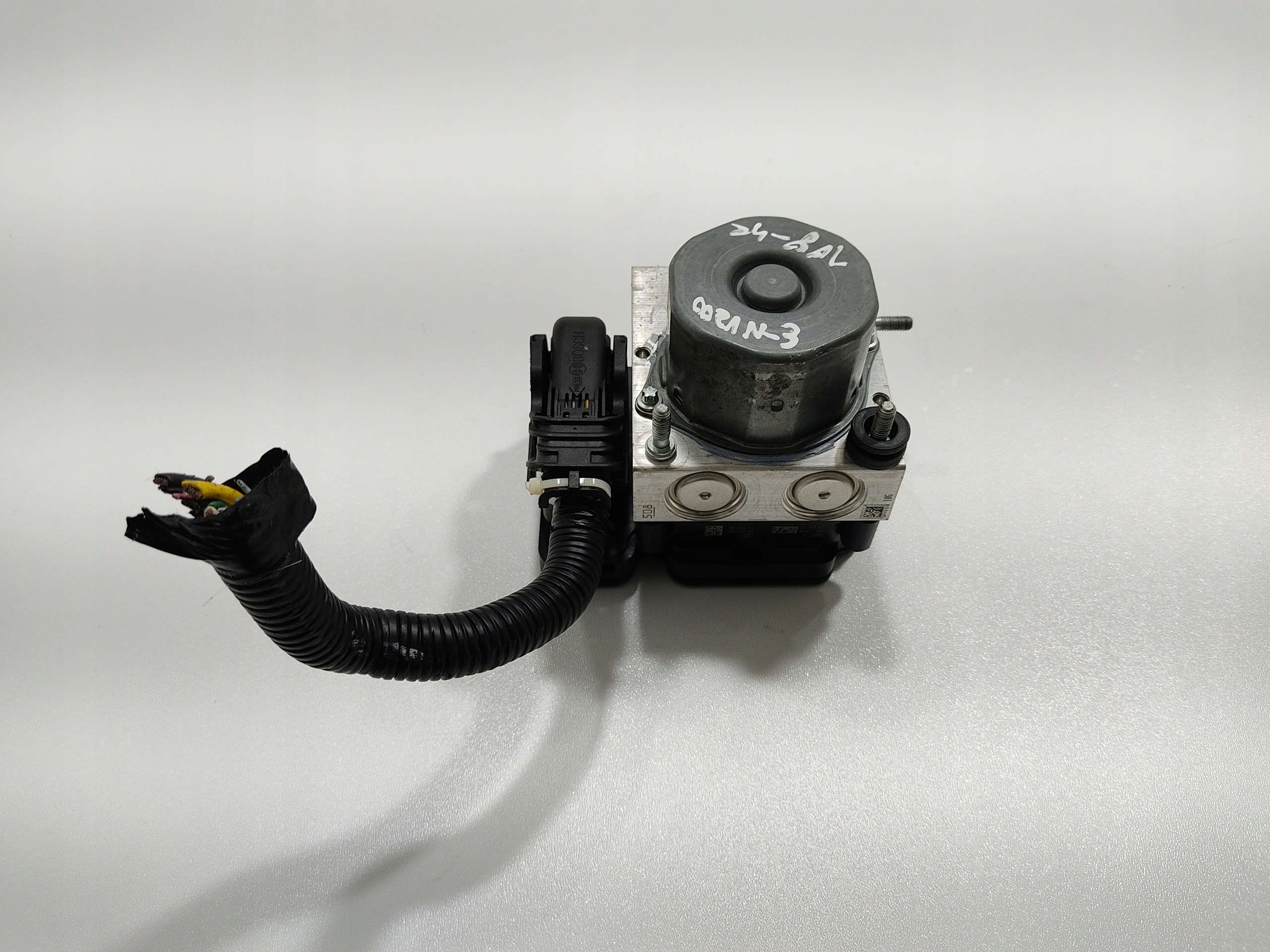 RIADIACA JEDNOTKA KOCKA ABS NISSAN E-NV200 476604FA01 0265243141 0265956165 2014-21
