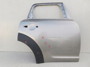 MINI COUTRYMAN F60 PRAVE ZADNE DVERE MINI COUTRYMAN F60 PRAVE ZADNE DVERE