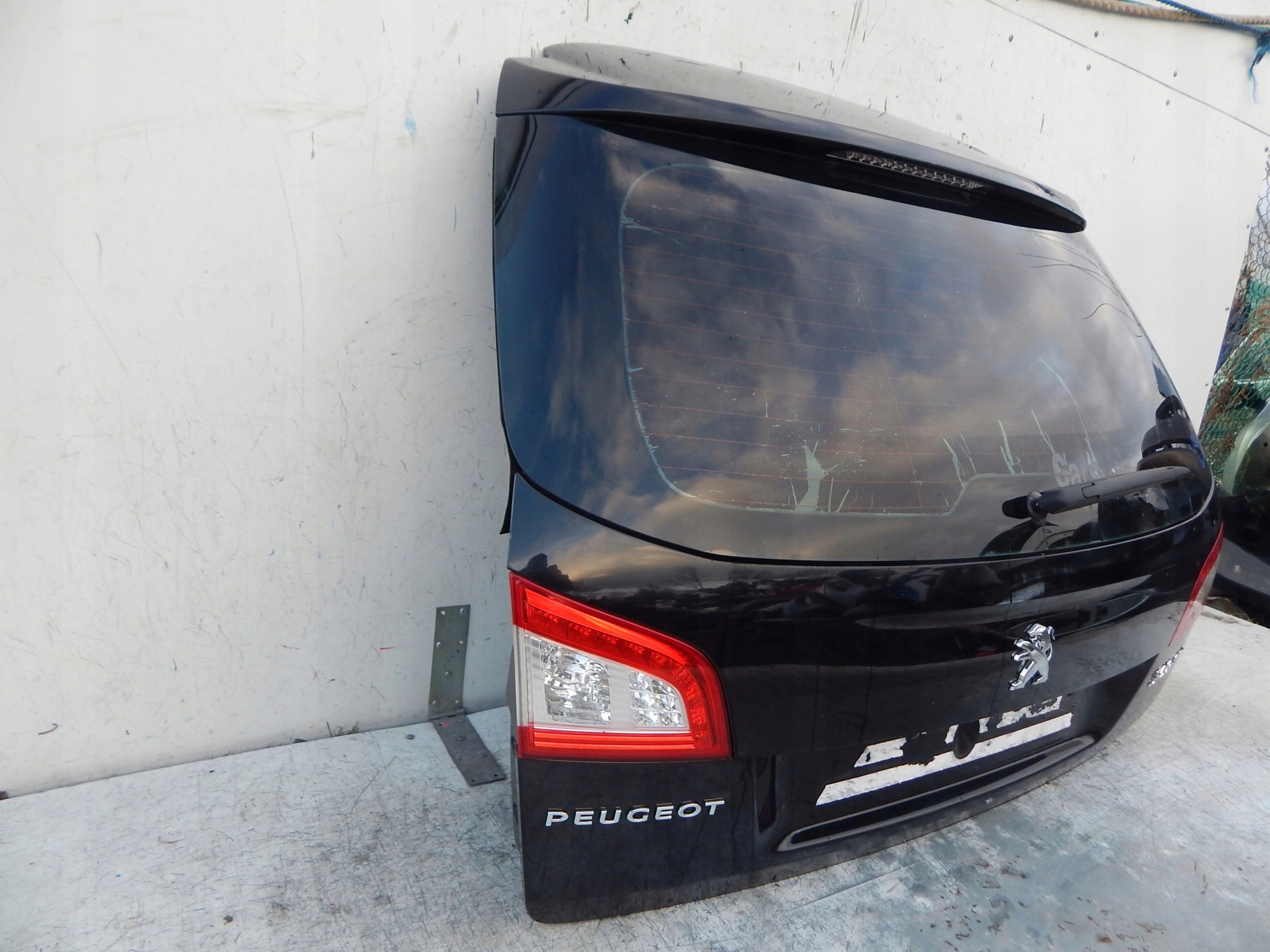 peugeot 508 sw kombi ZADNÁ KAPOTA