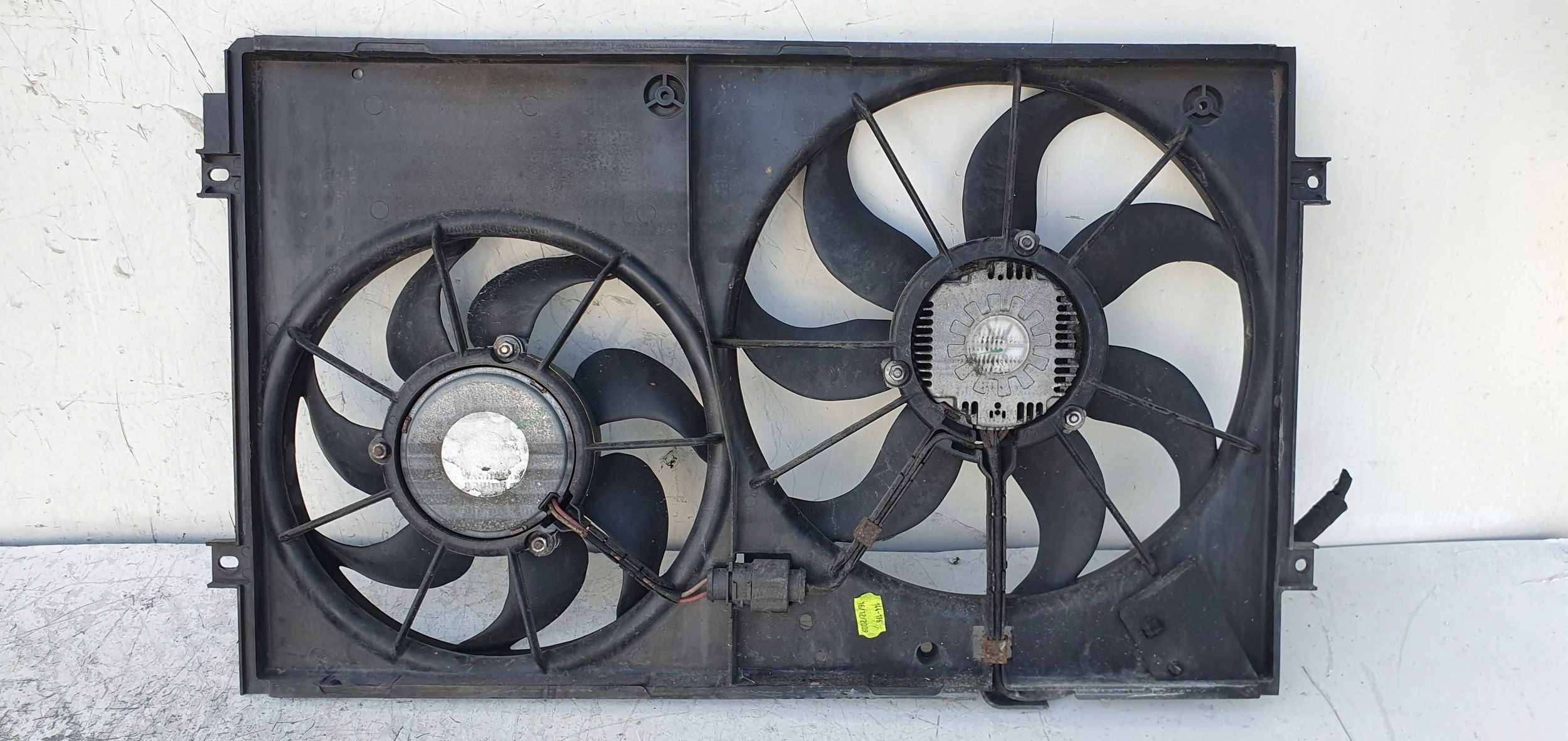 Audi A3 1.8 tfsi 1K0121207 VENTILATOR CHLADICA