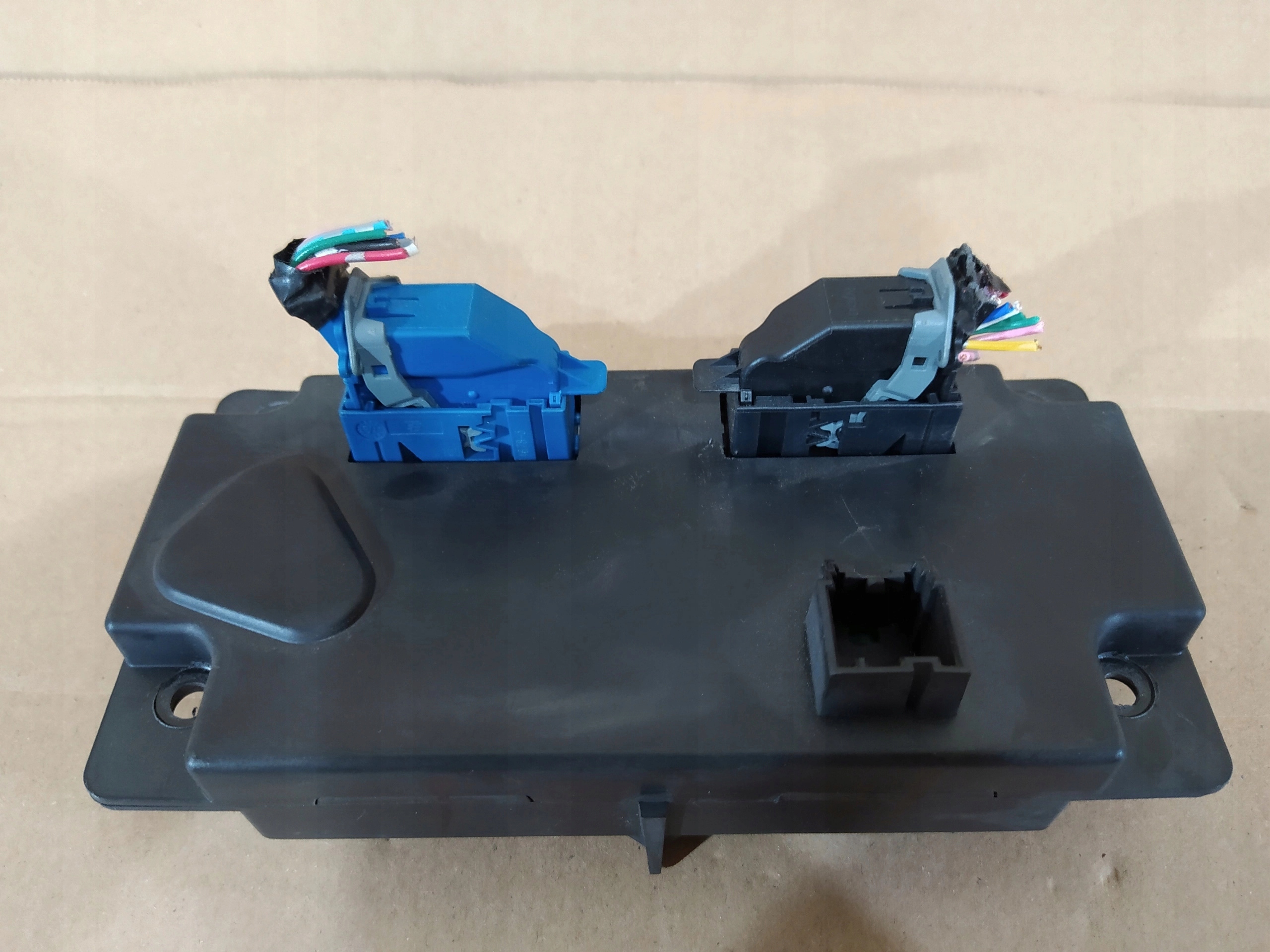 NISSAN NAVARA D40 LIFT MODUL KLIMATRONIKU