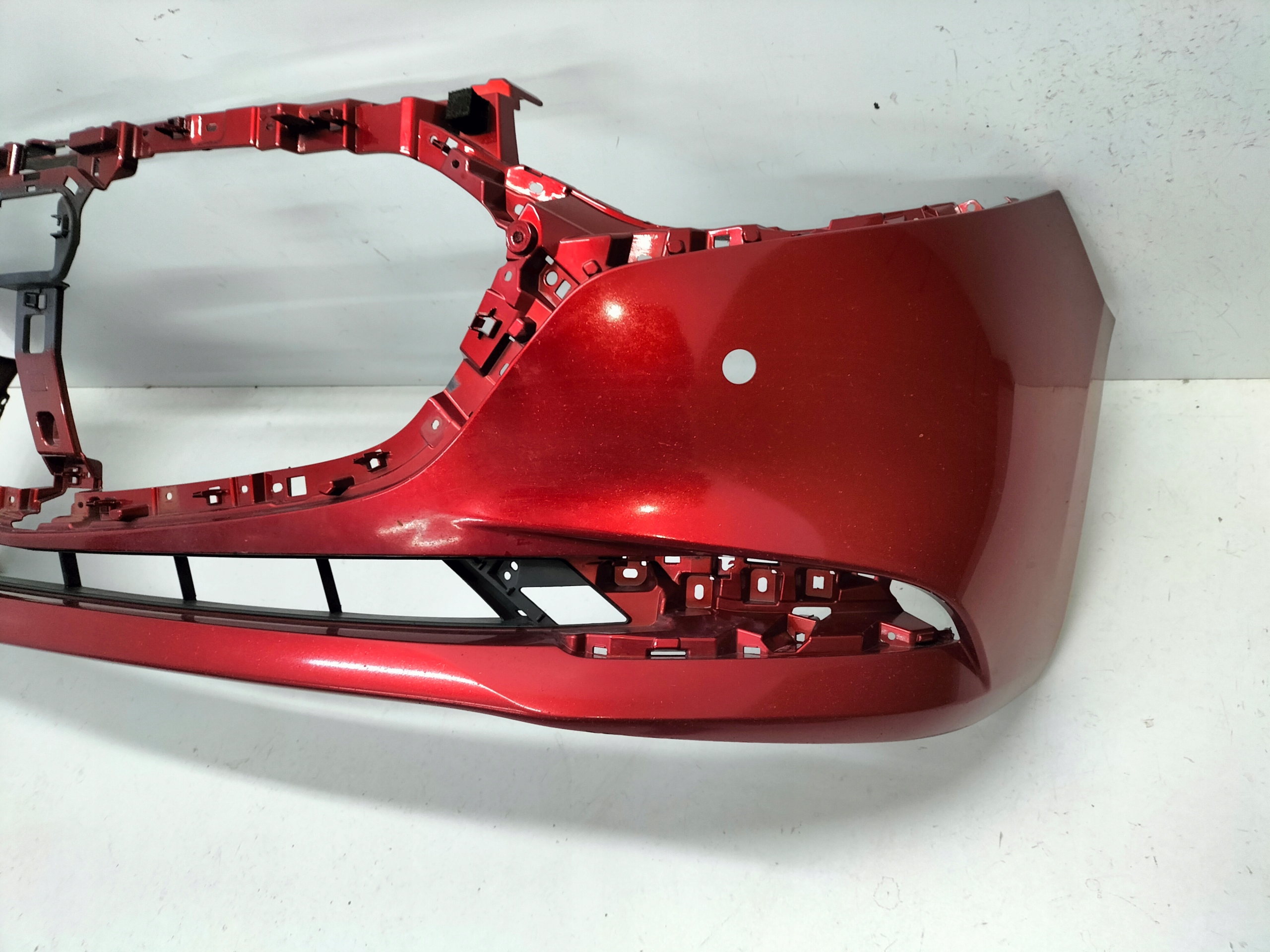 PREDNÝ NÁRAZNÍK MAZDA 3 BP 19- SEDAN