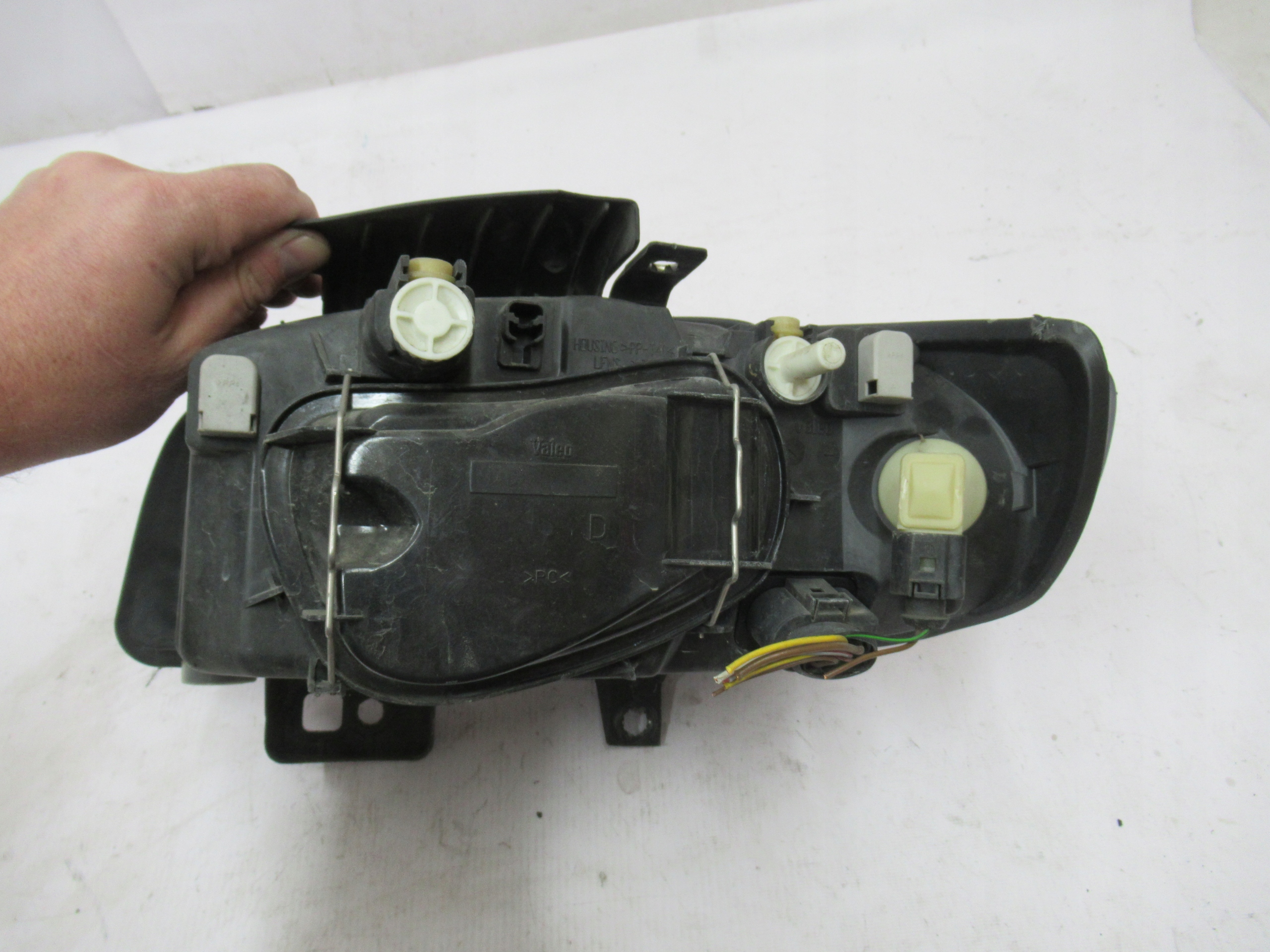 PRAVE PREDNE SVETLO SEAT IBIZA II 99-02