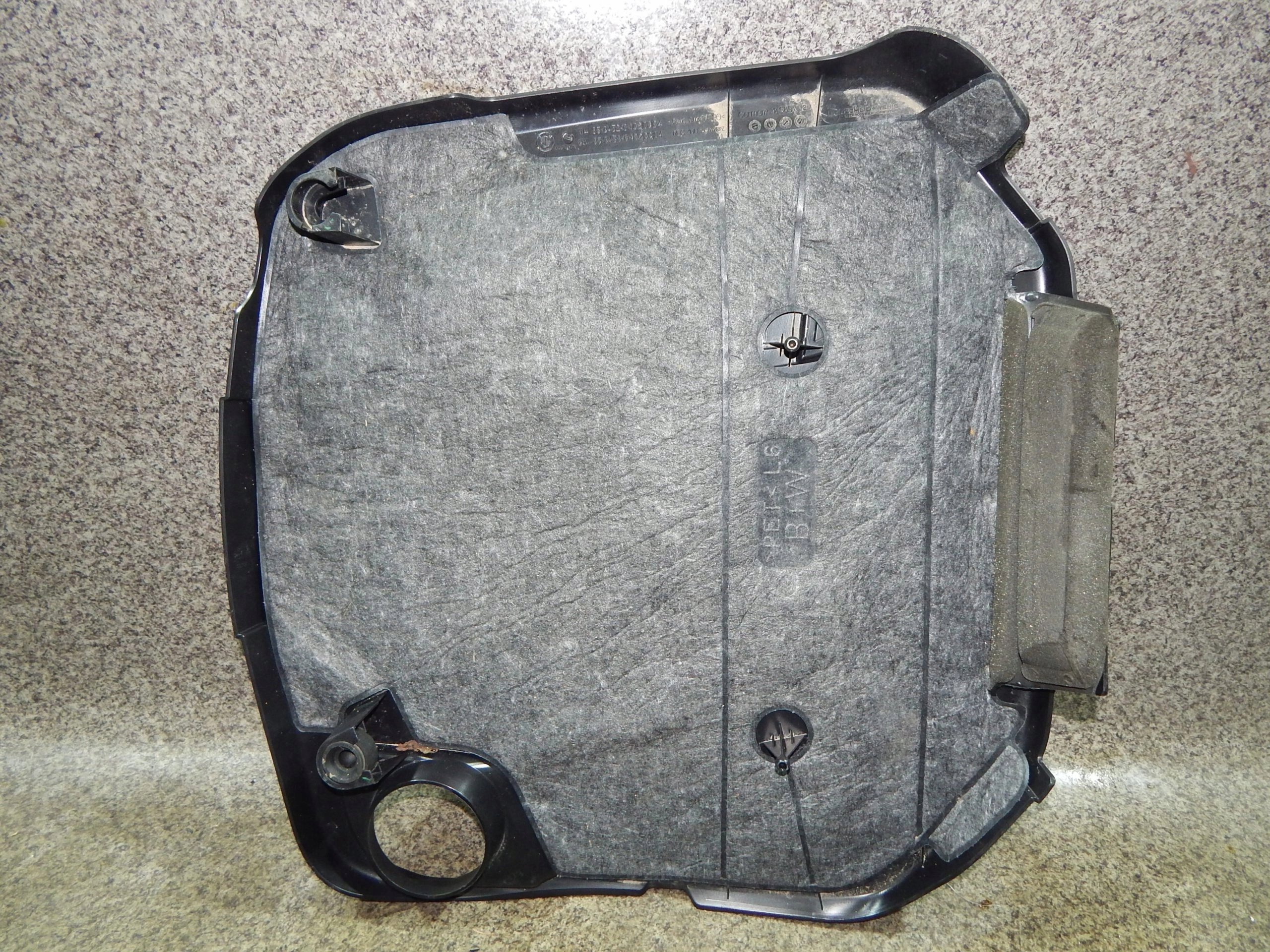 BMW f15 f16 4.0d KRYT MOTORA 8513452