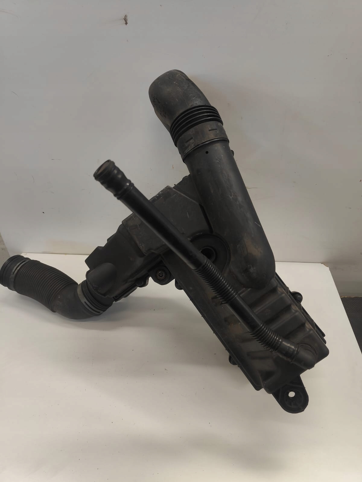 Volkswagen OE 3C0129607BA OBAL VZDUCHOVÉHO FILTERA VAHA VZDUCHU