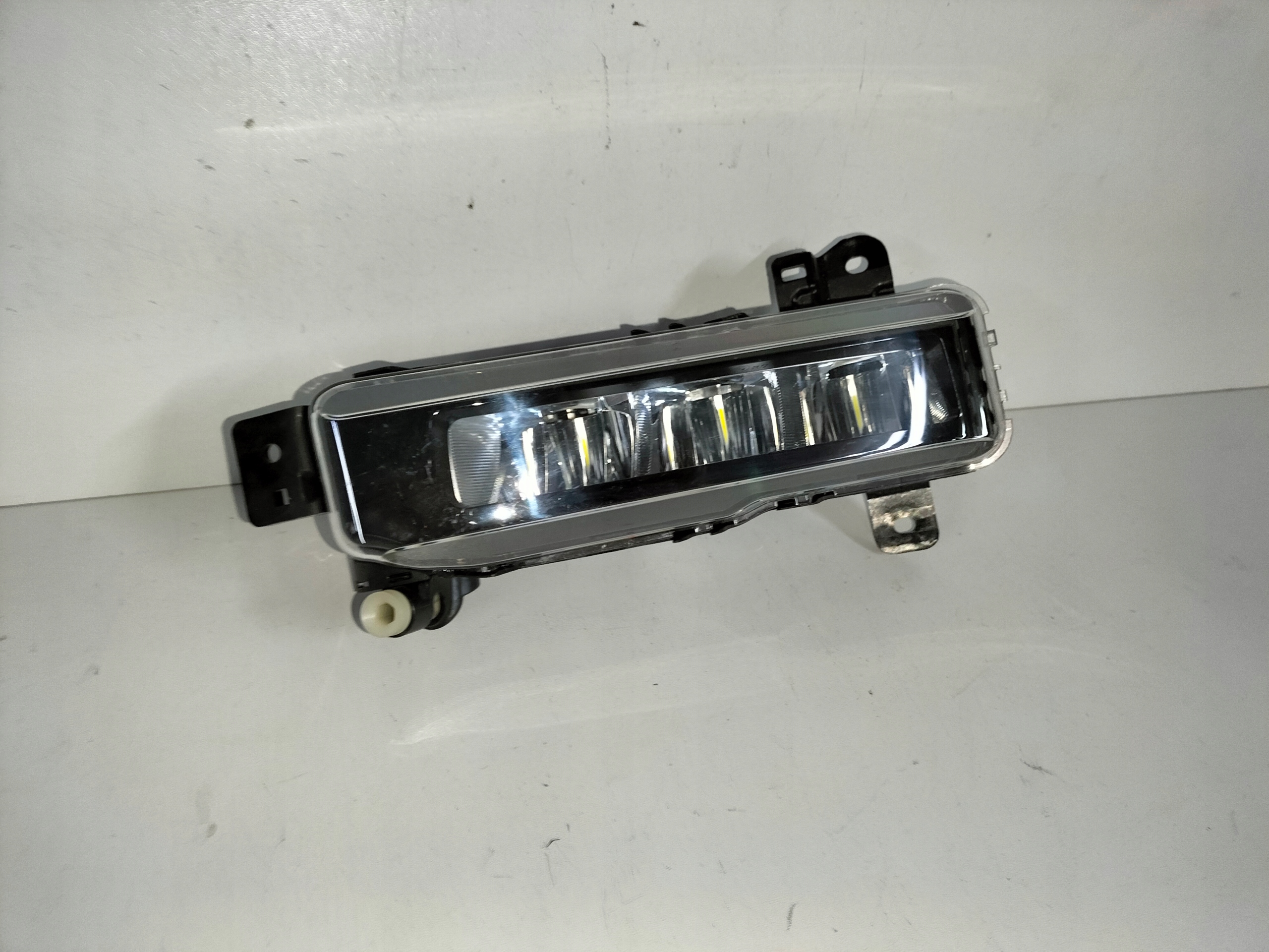 LAVA HMLOVKA BMW 2 F45 F46 LIFT 19- M-PAKET LED