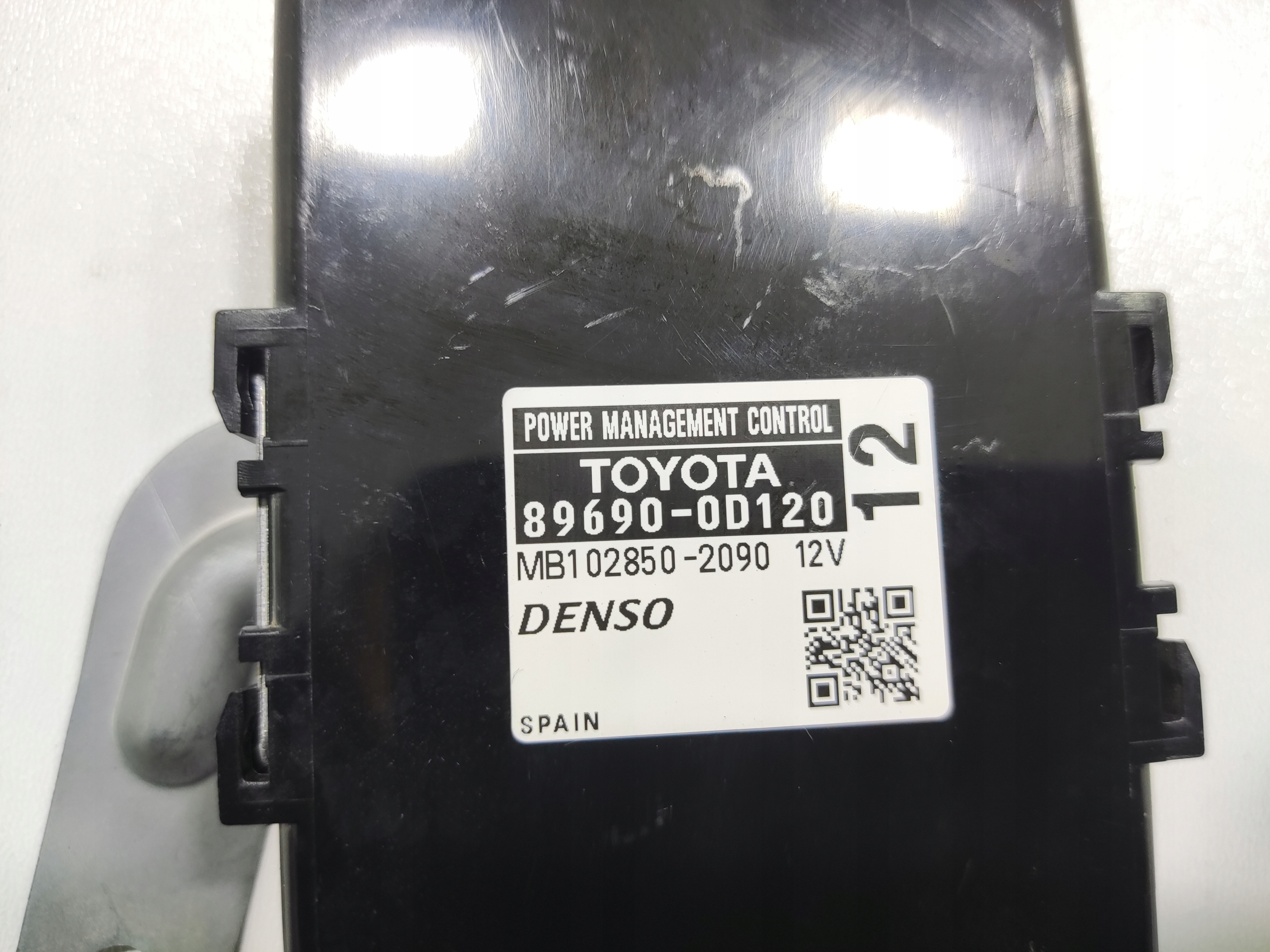 MODUL RIADIACA JEDNOTKA ZARADZANIA ENERGIĄ TOYOTA YARIS III 14-17 LIFT 89690-0D120