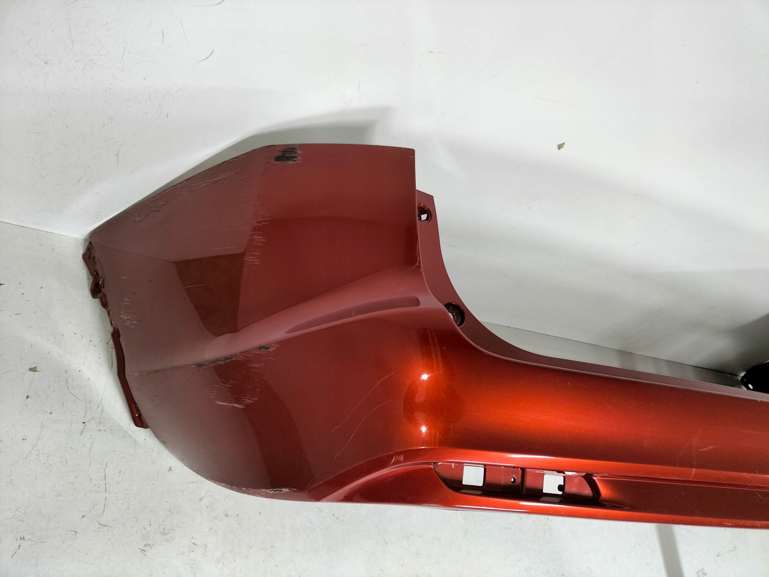 ZADNÝ NÁRAZNÍK HONDA CIVIC IX 12-16 KOMBI