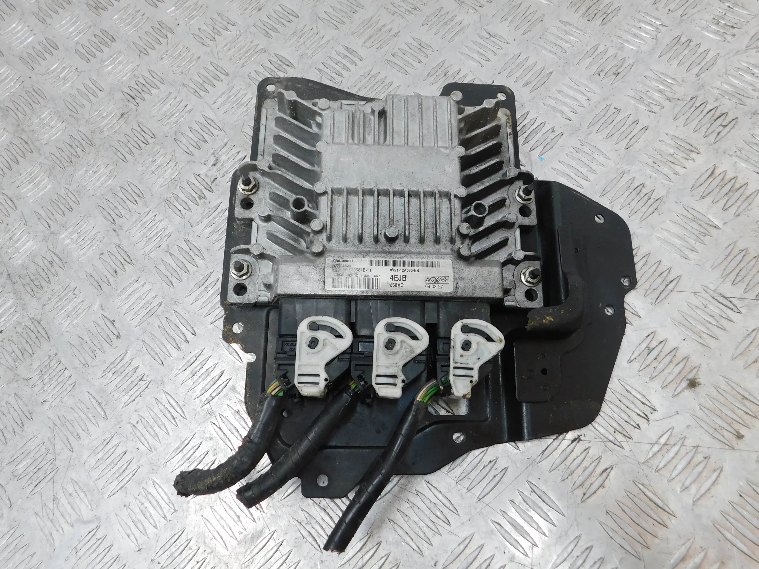 RIADIACA JEDNOTKA MOTORA FIESTA MK7 1.4 TDCI 8V21-12A650-EB