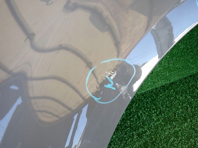 VW CADDY 10-15 ĽAVÝ PREDNÝ BLATNÍK