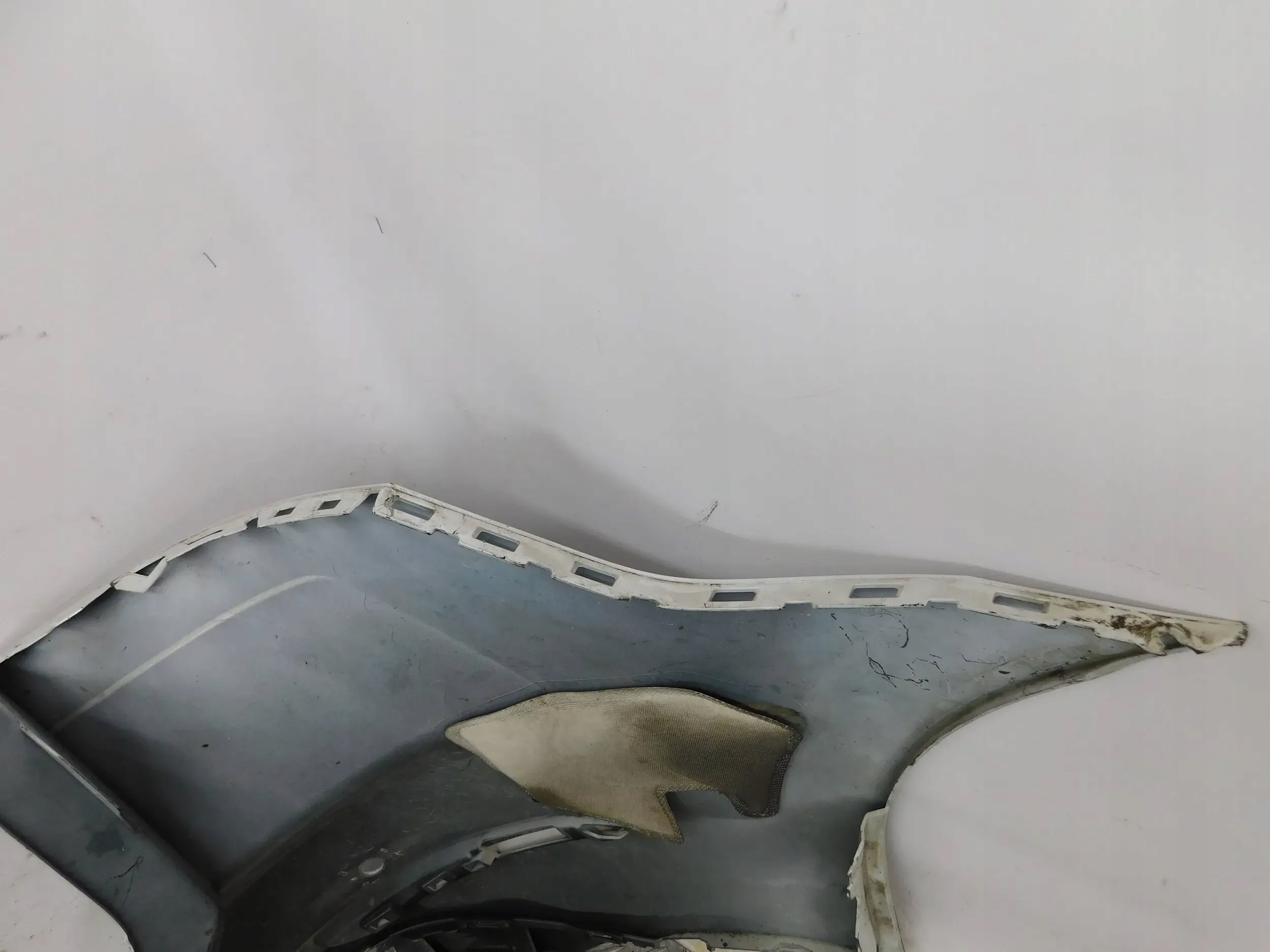 ZADNÝ NÁRAZNÍK VW TOURAN III 15-