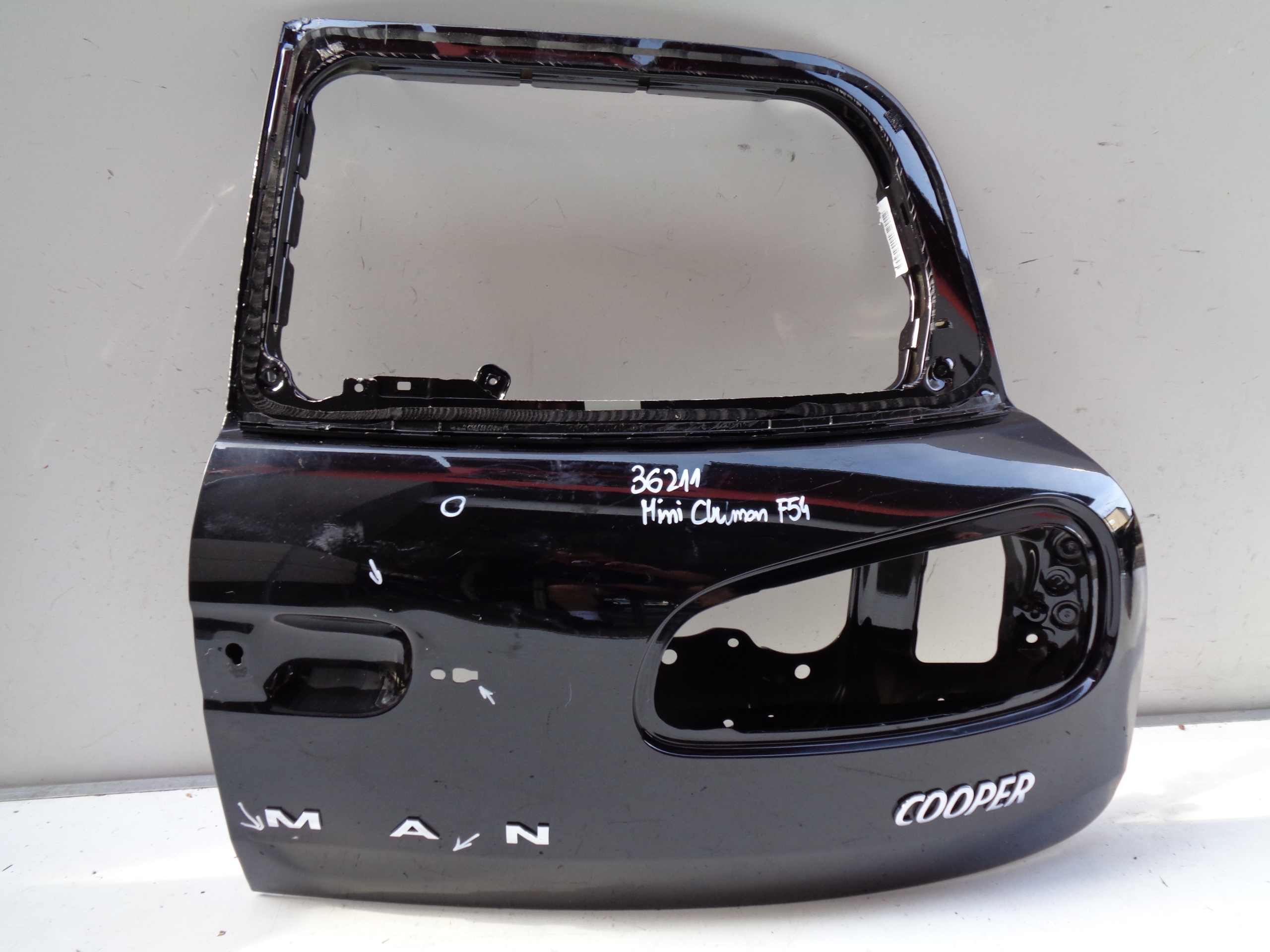 PRAVE ZADNE DVERE MINI CLUBMAN F54 NR 36211