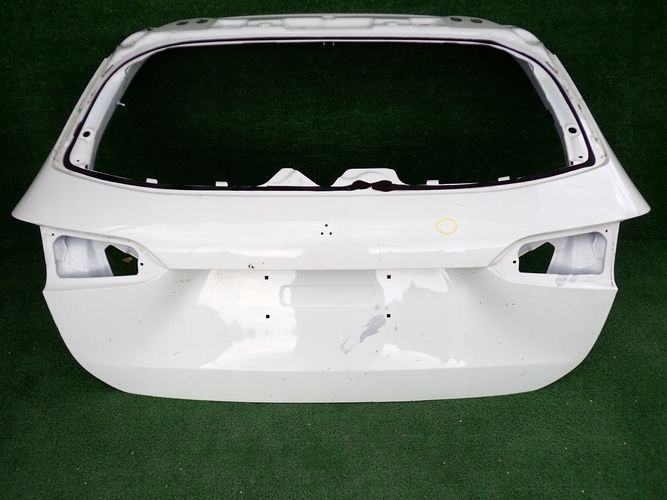 MERCEDES W247 247 B-KLASA 18- ZADNÁ KAPOTA