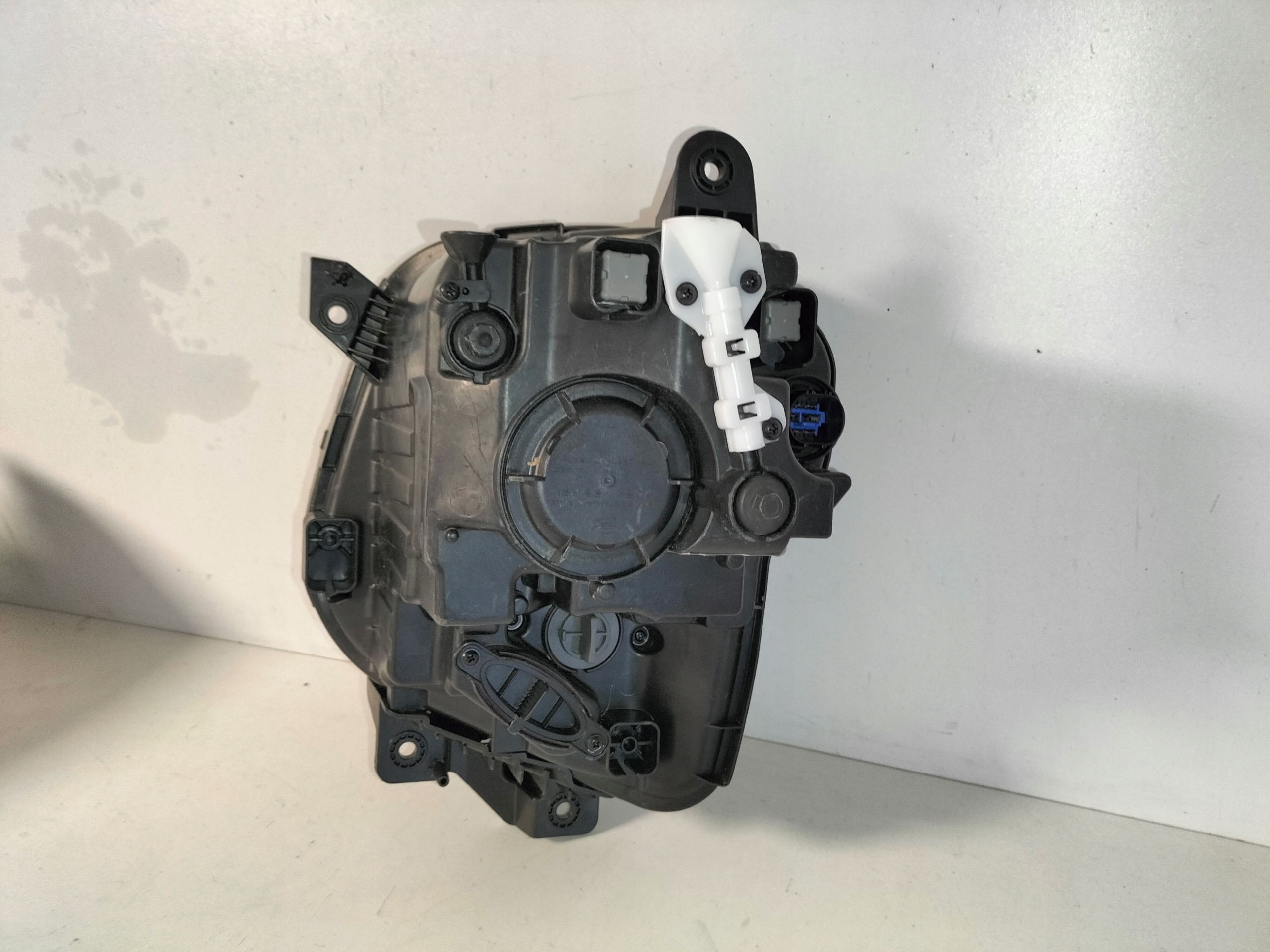 PRAVE PREDNE SVETLO HYUNDAI TUCSON 4 IV 20-