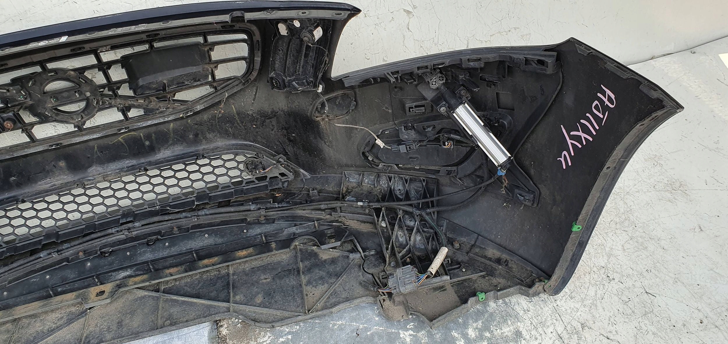Volvo V60 S60 -013 XENON PDC KAMERA PREDNÝ NÁRAZNÍK 30795006