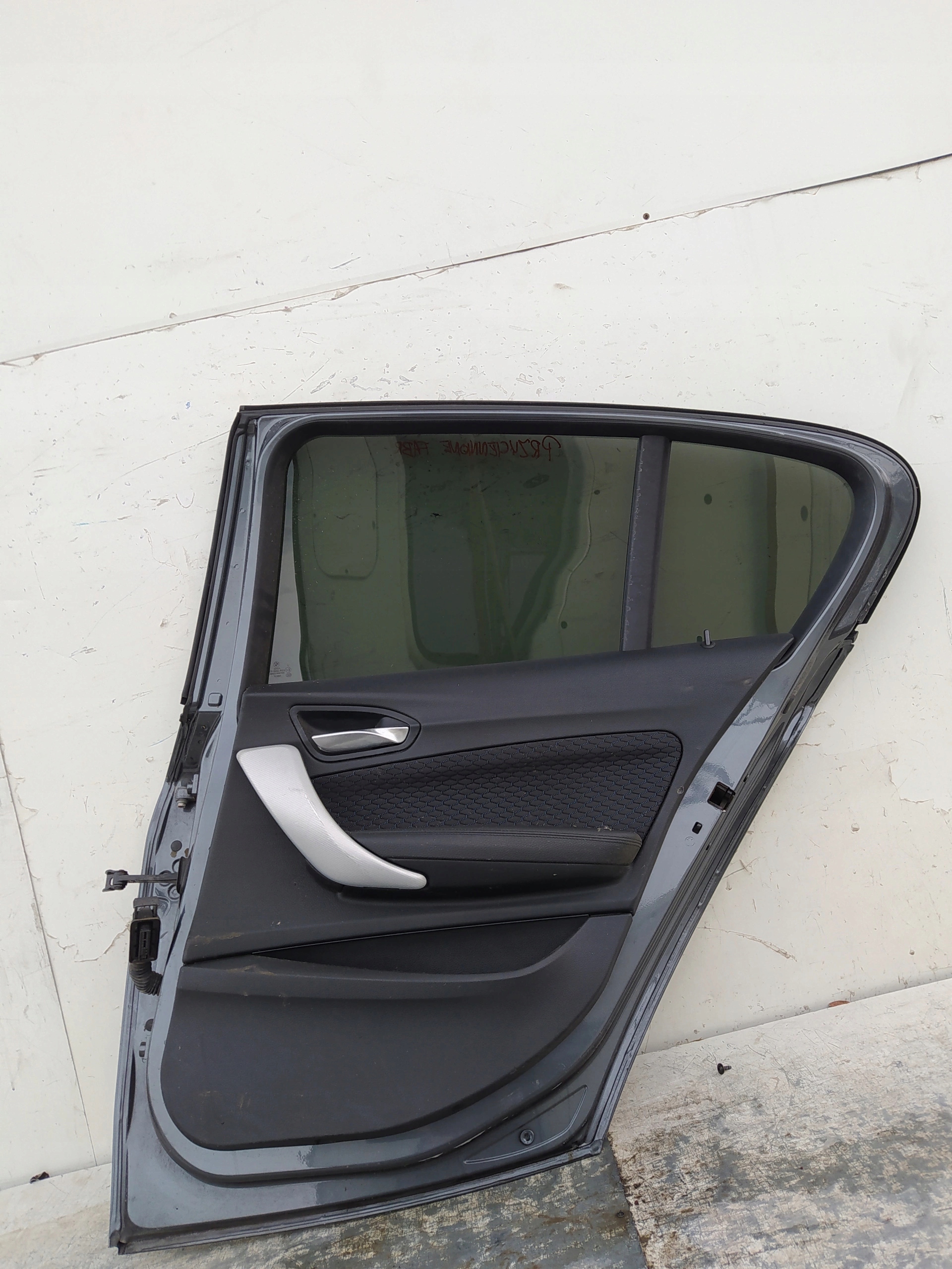 BMW 1 F20 PRAVE ZADNE DVERE