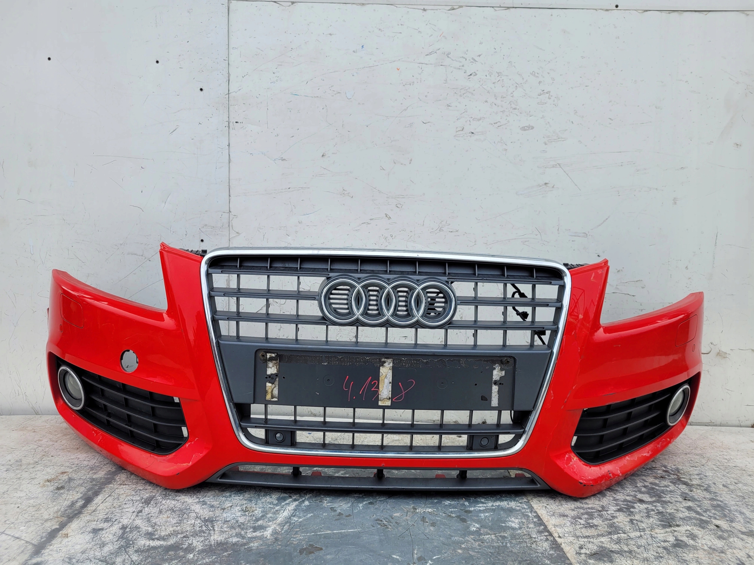 AUDI S5 8T XENON PDC 8T0807437D PREDNÝ NÁRAZNÍK