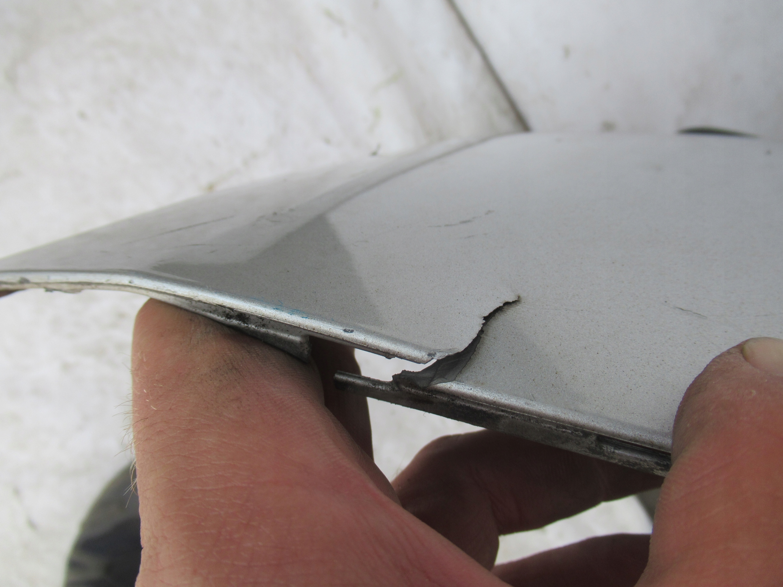 ZADNÝ NÁRAZNÍK TOYOTA YARIS II 2