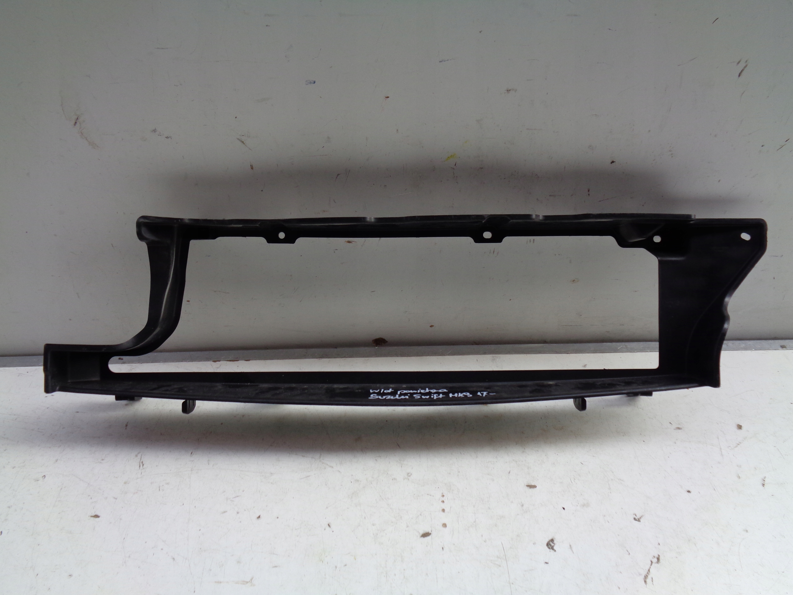 NASAVANIE VZDUCHU SUZUKI SWIFT SPORT MK8 17-