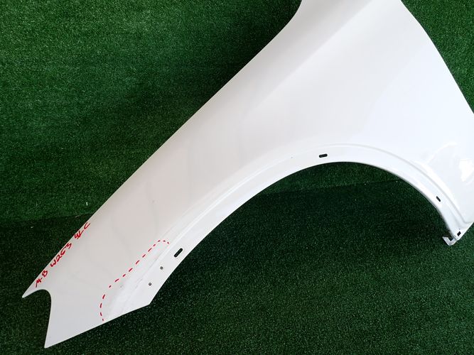 MERCEDES W253 253 GLC ĽAVÝ PREDNÝ BLATNÍK