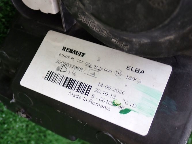 LOGAN SANDERO II LIFT 15- LAVE PREDNE SVETLO