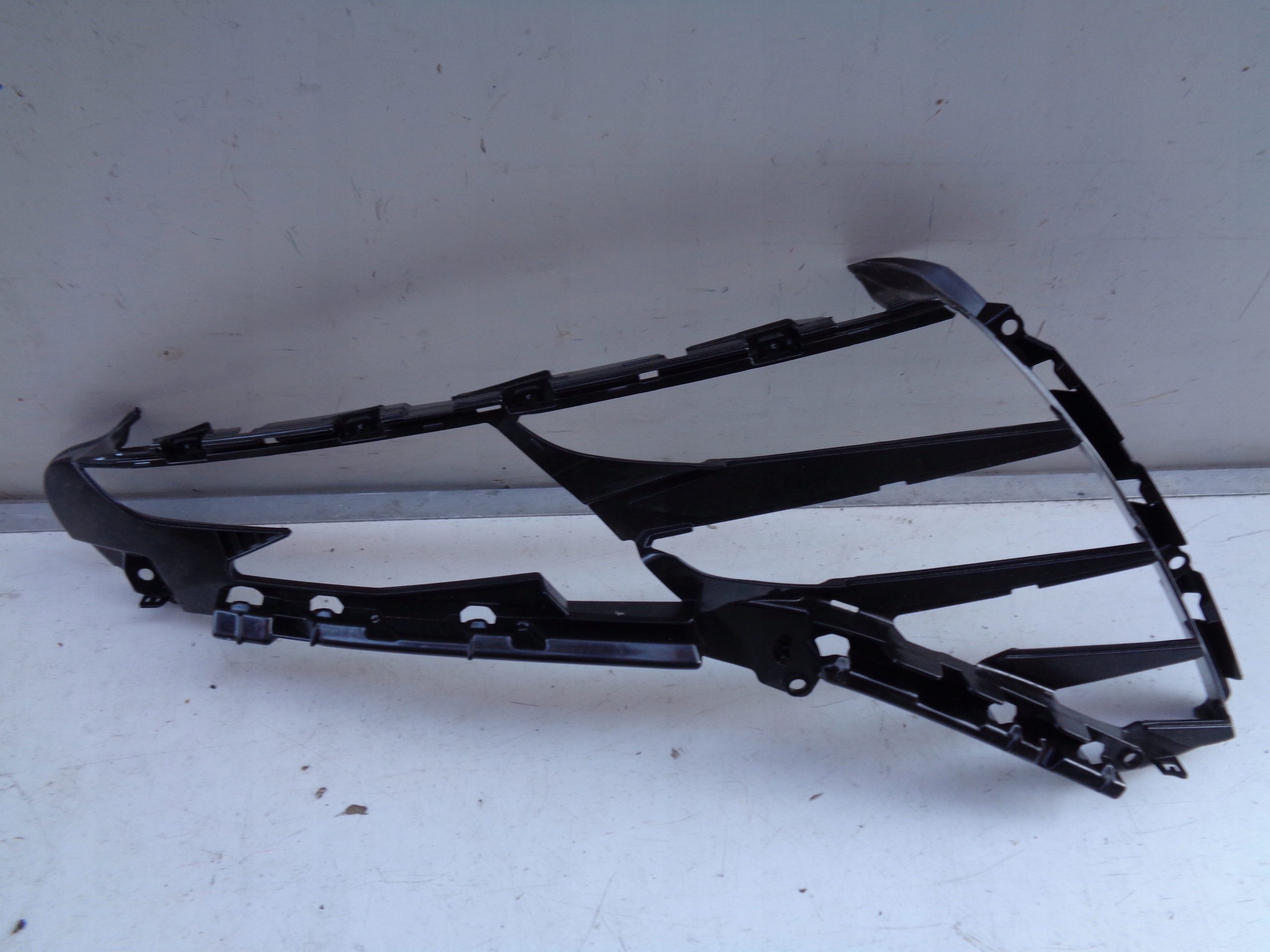 RAMIK OBAL PRAVÉHO SVETLA HYUNDAI TUCSON IV 20-