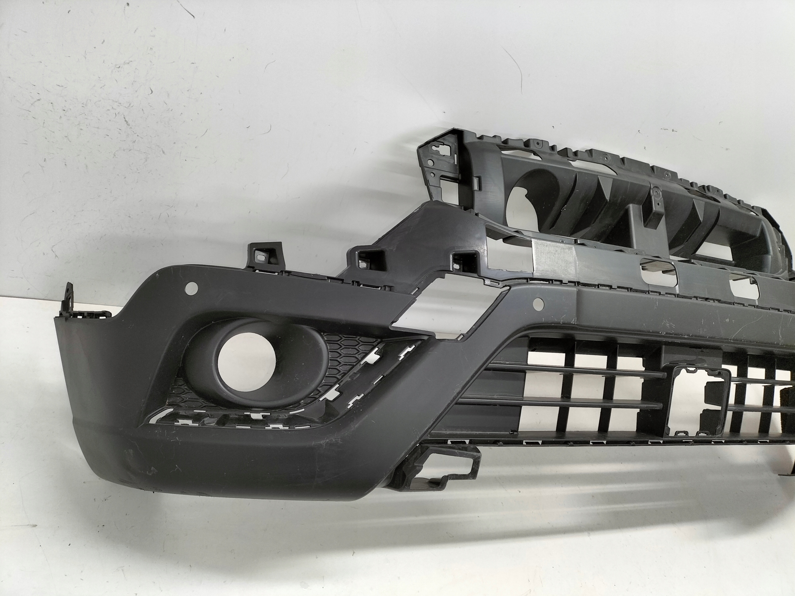 PREDNÝ NÁRAZNÍK SUZUKI SX4 S-CROSS LIFT 16-