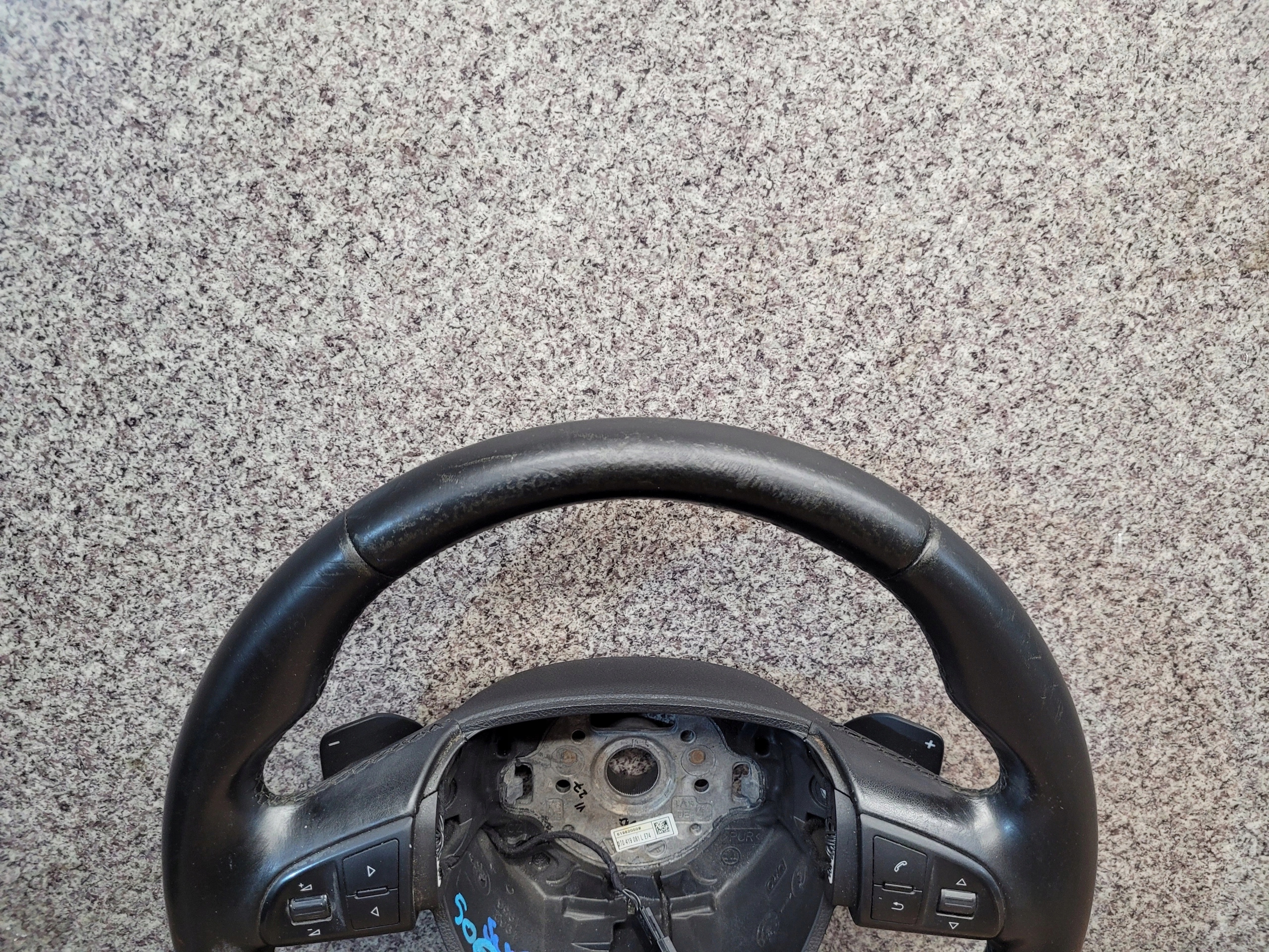 SKODA SUPERB II VOLANT KOŽA PADLA RADENIA RYCHLOSTI MULTIFUNKCIA 3T0419091L