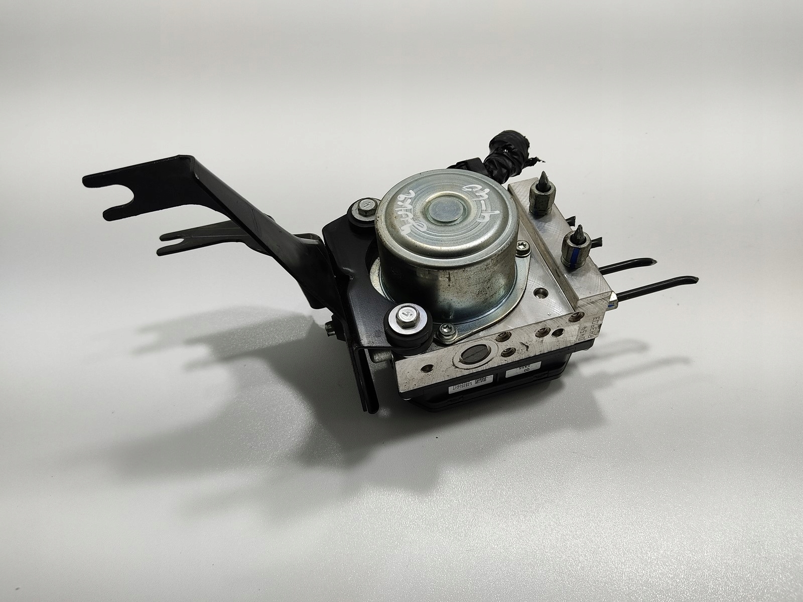 RIADIACA JEDNOTKA KOCKA ABS NISSAN JUKE I F15 47660BX80B 3904K204 TD8405 2010-2014