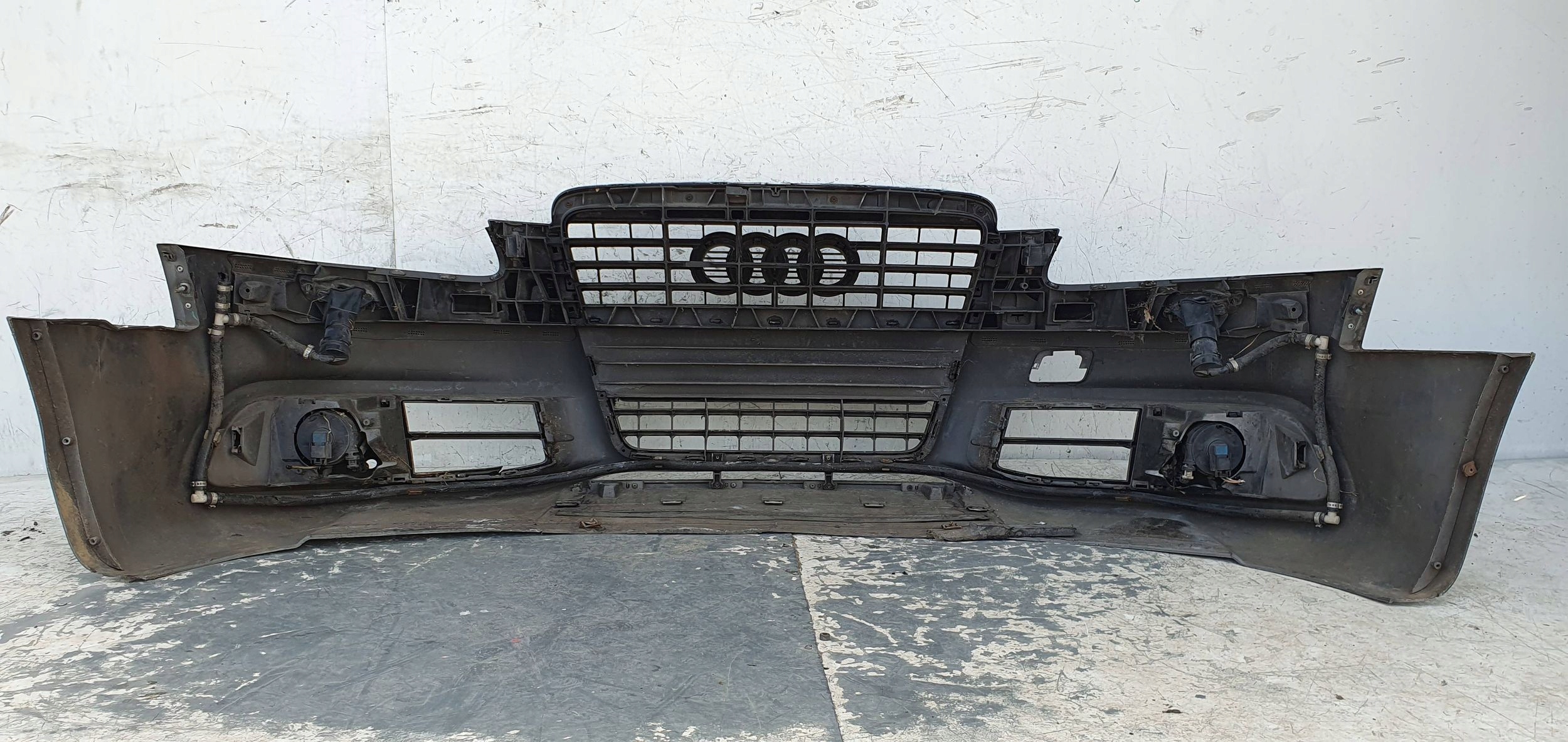 AUDI A6 C6 4F S-LINE S-LINE LIFT XENON PREDNÝ NÁRAZNÍK