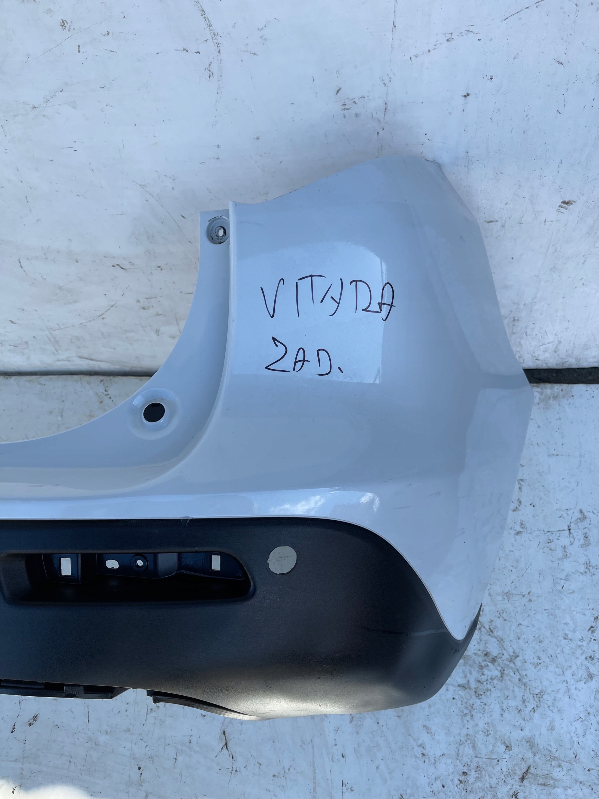 ZADNÝ NÁRAZNÍK SUZUKI VITARA 15-