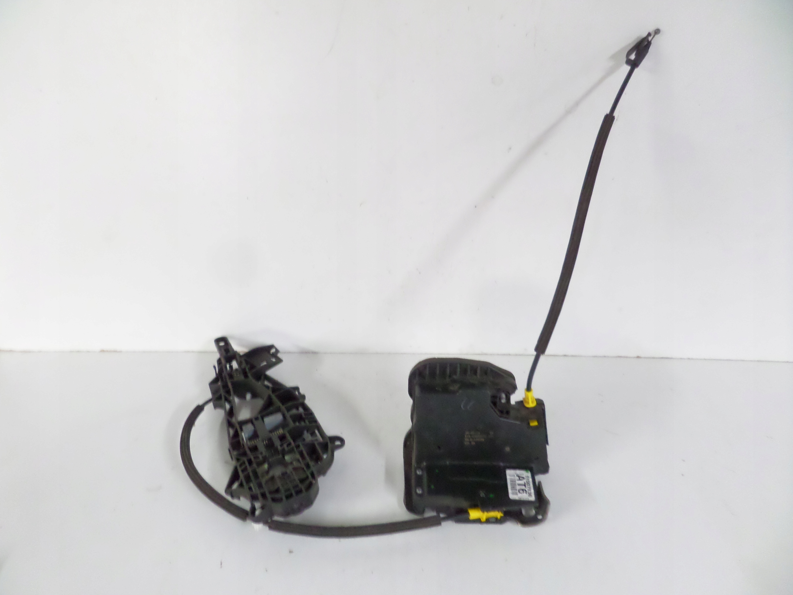 ZAMOK PRAVYCH ZADNYCH DVERI OPEL ASTRA K V 15-