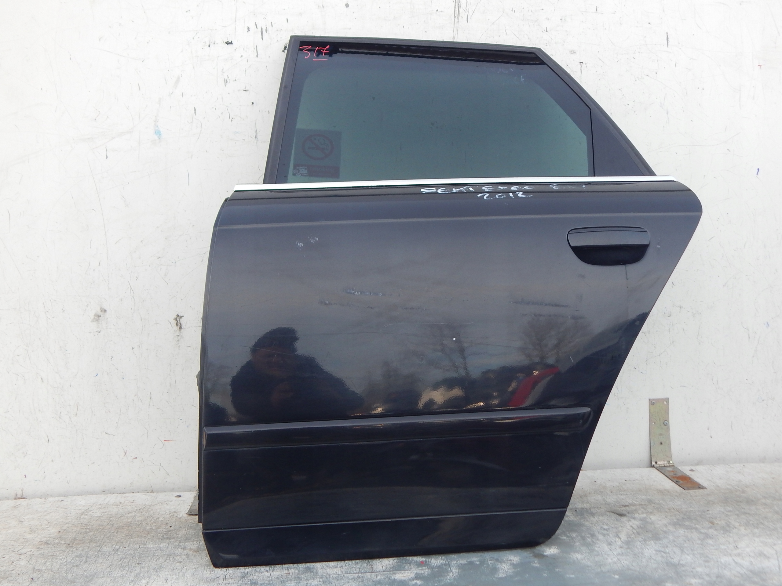 seat exeo kombi ĽAVÉ ZADNÉ DVERE