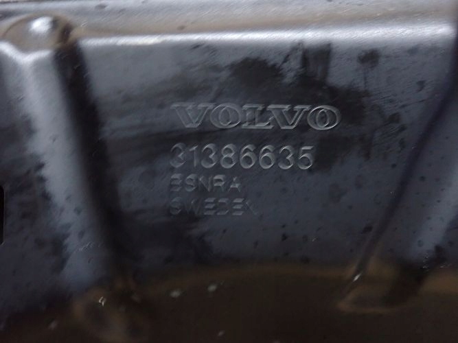VOLVO V90 S90 16- PREDNÁ KAPOTA