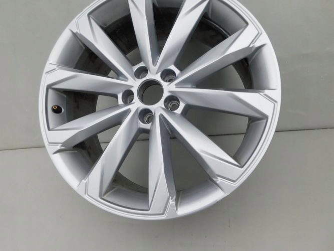 AUDI A6 C8 8,5Jx20 ET37 HLINÍKOVÝ DISK